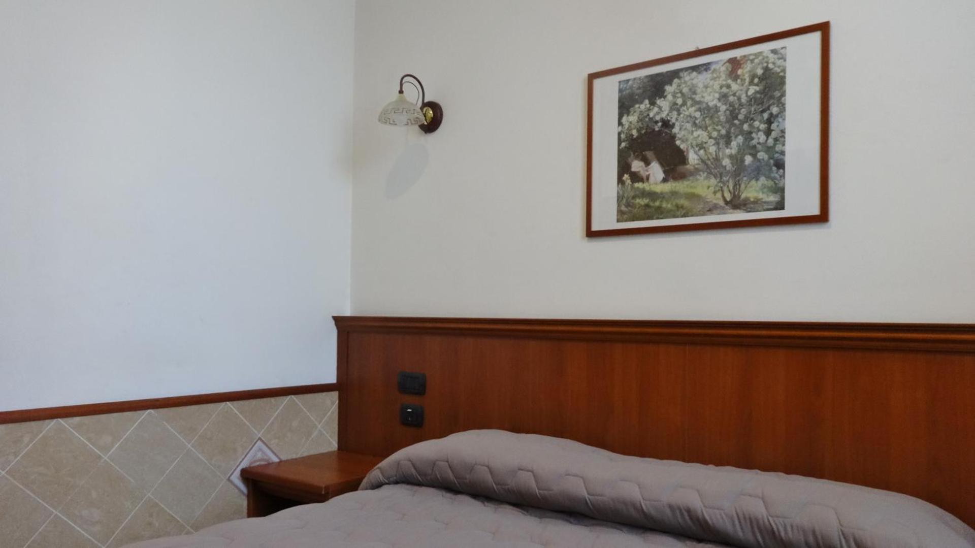 Hotel Astrid - Photo 35