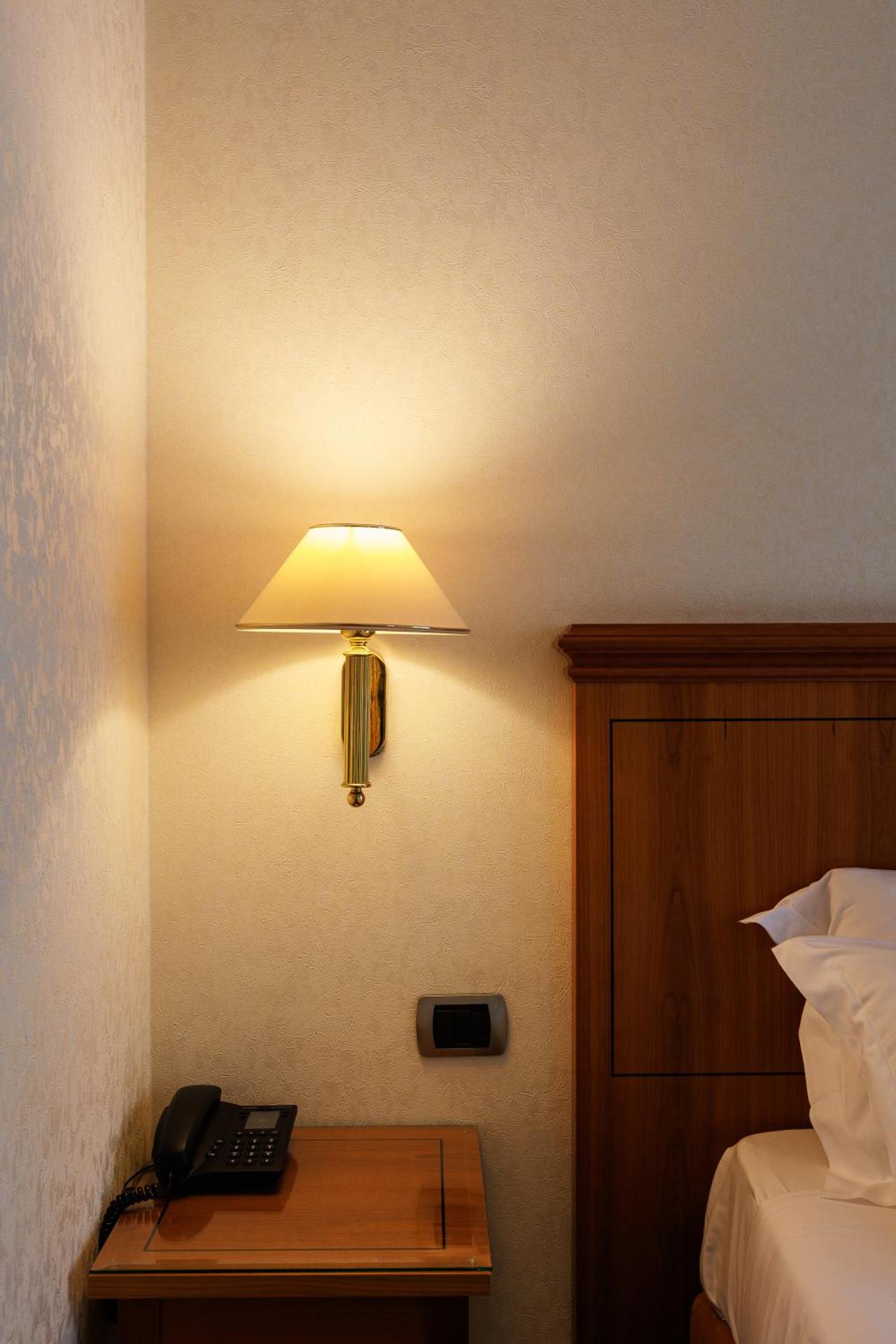 Hotel Excelsior Magenta - Photo 68