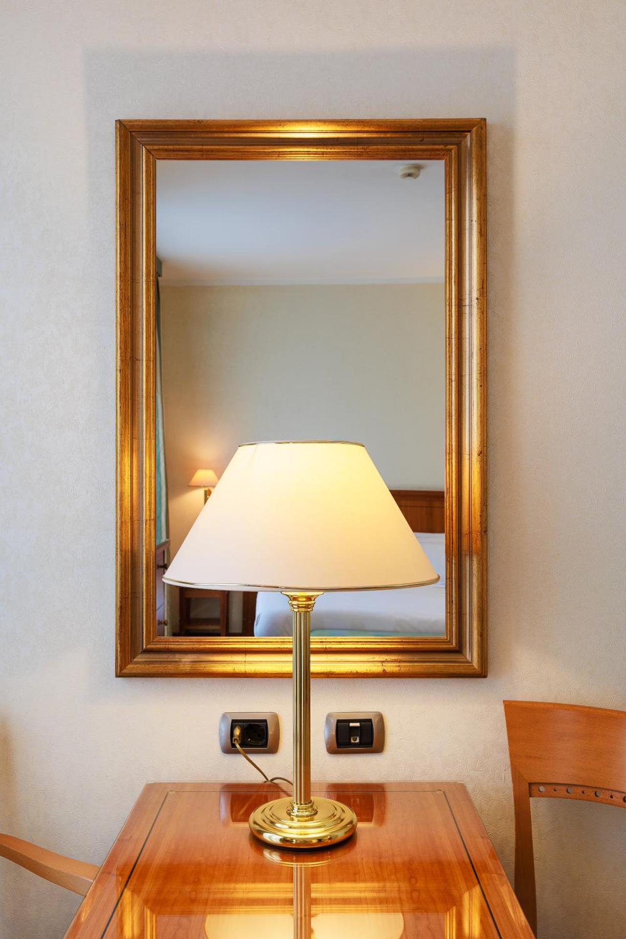 Hotel Excelsior Magenta - Photo 39