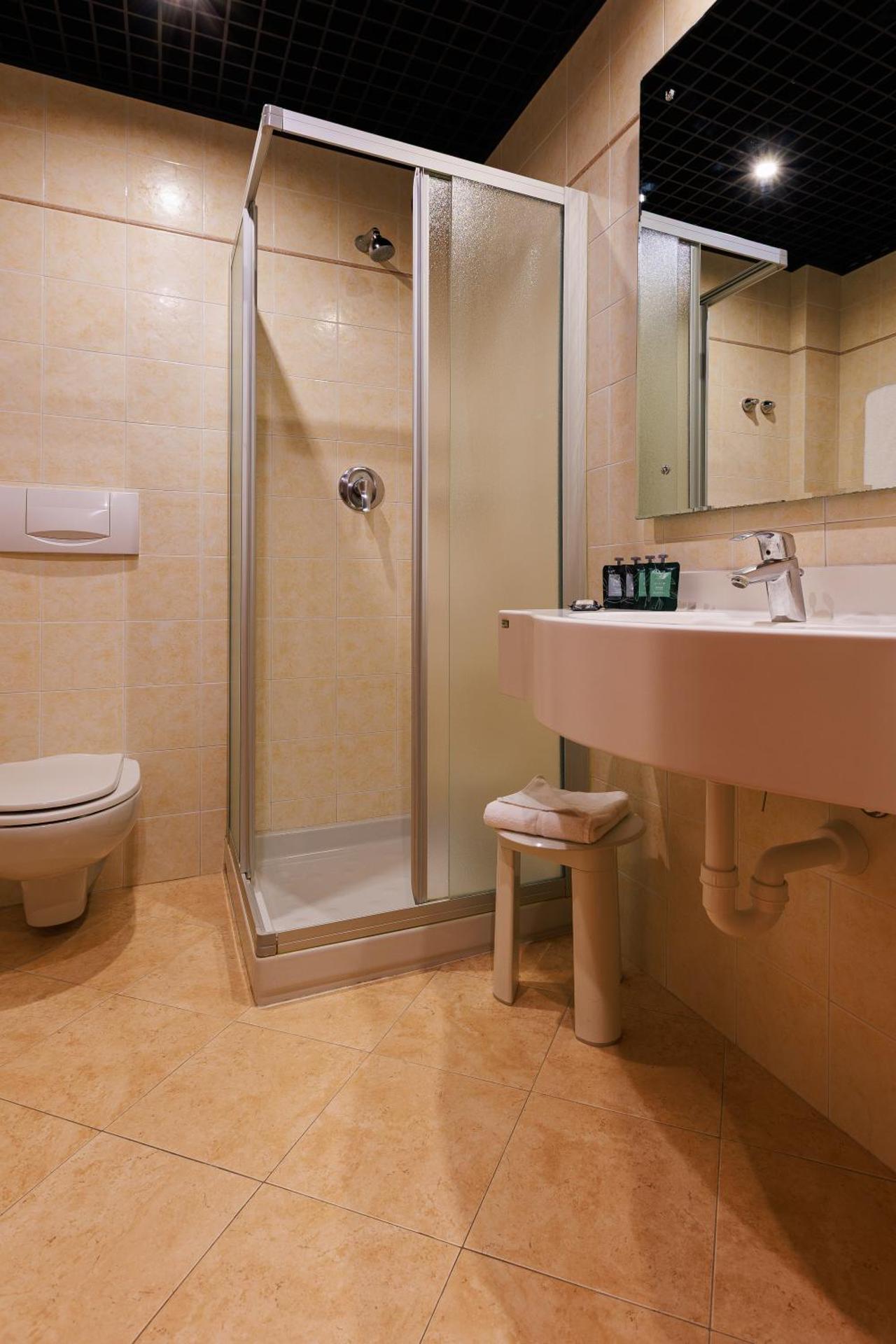 Hotel Excelsior Magenta - Photo 71