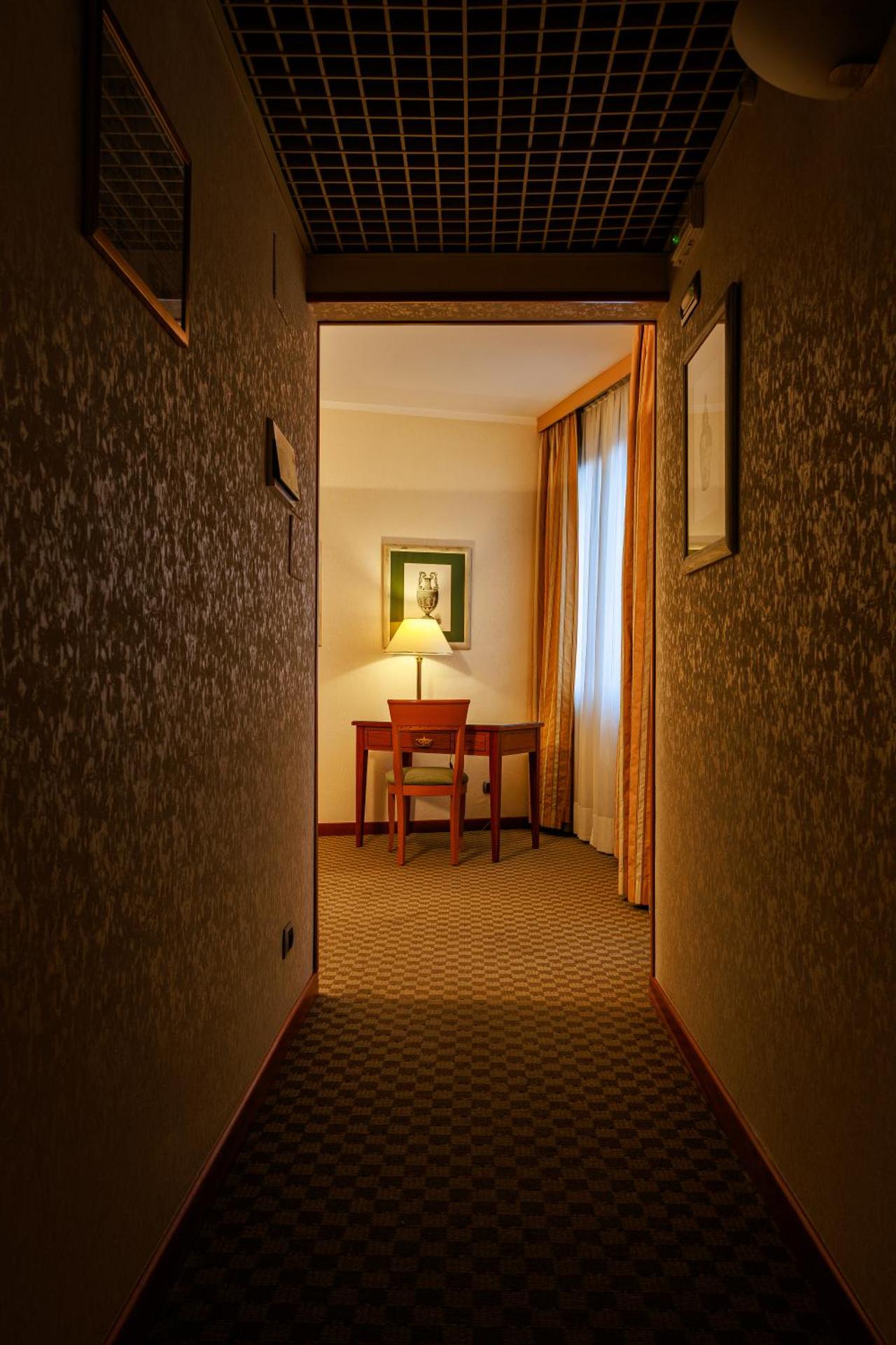 Hotel Excelsior Magenta - Photo 54