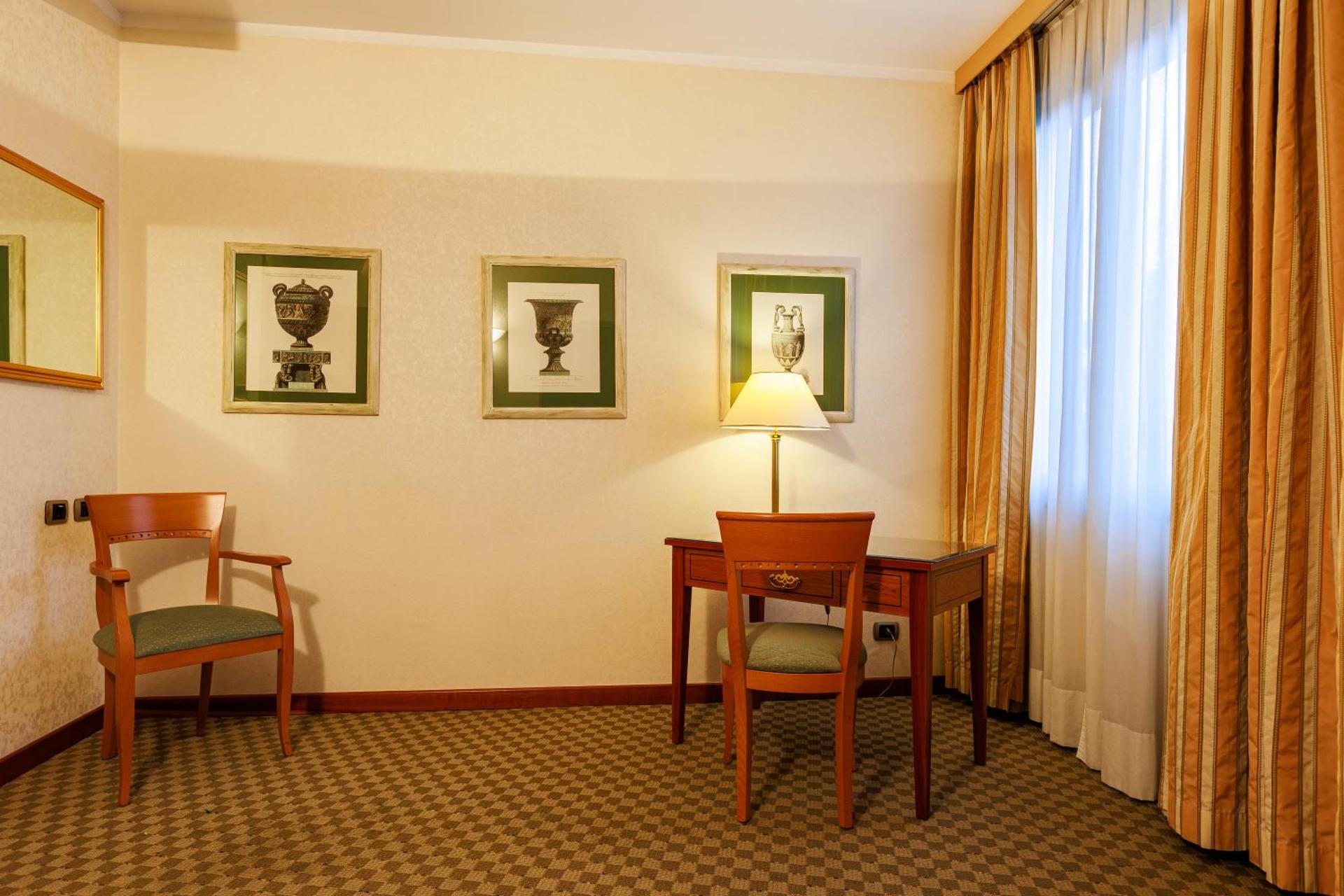 Hotel Excelsior Magenta - Photo 51
