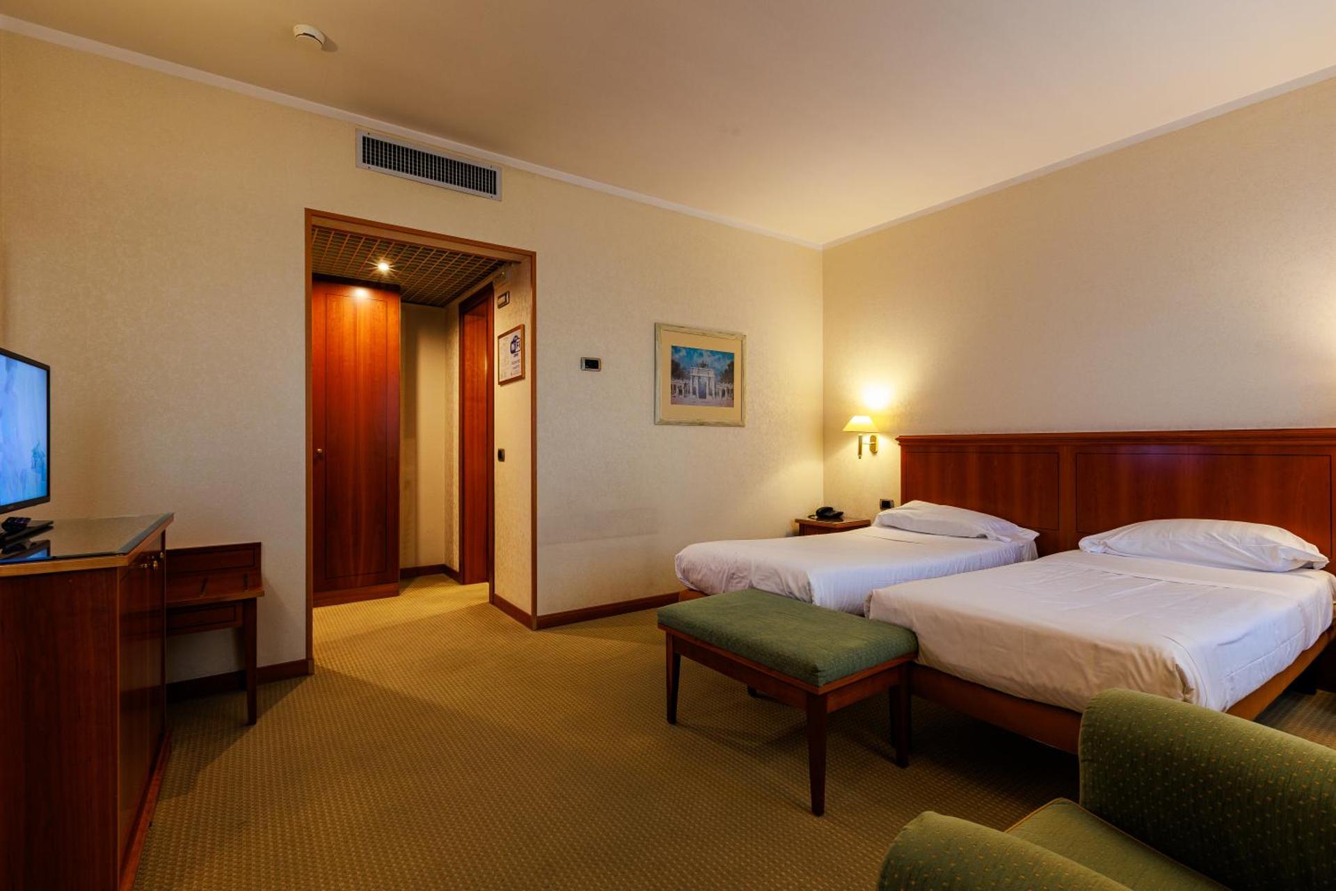 Hotel Excelsior Magenta - Photo 87