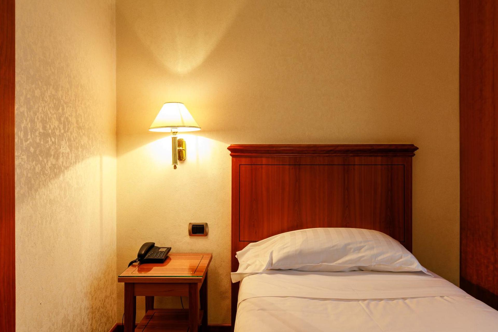 Hotel Excelsior Magenta - Photo 74