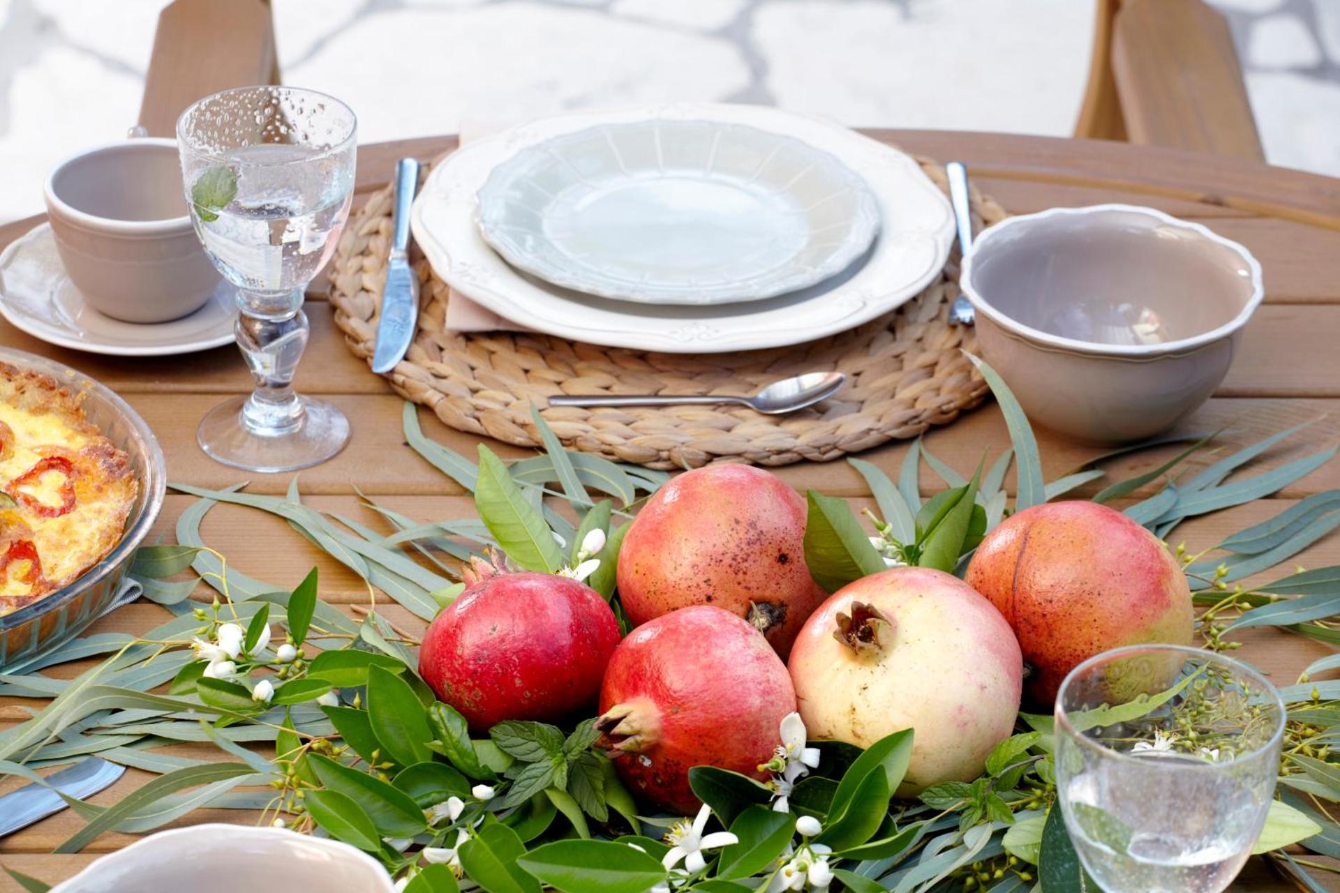 Avra Private Suites - Photo 48