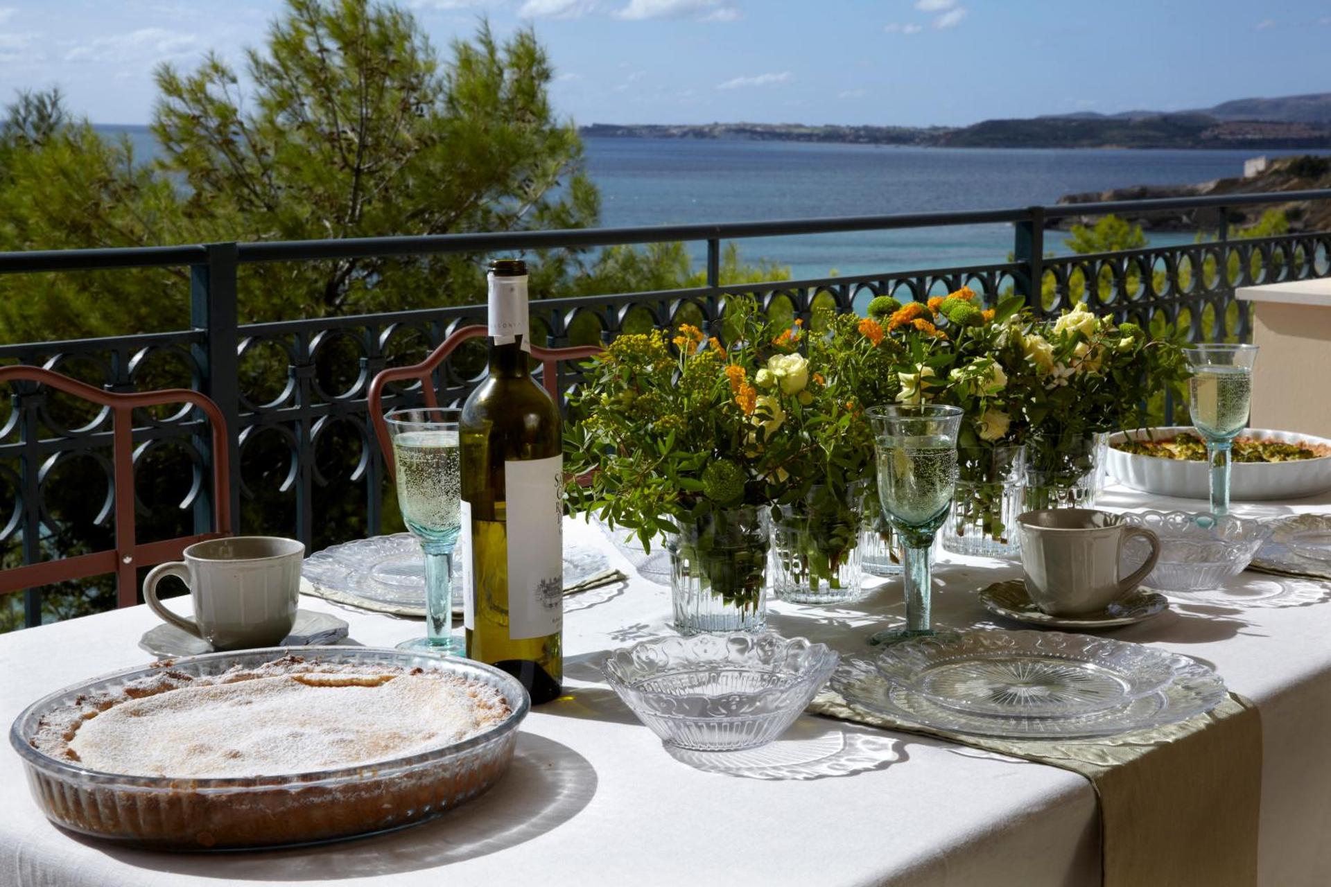 Avra Private Suites - Photo 71