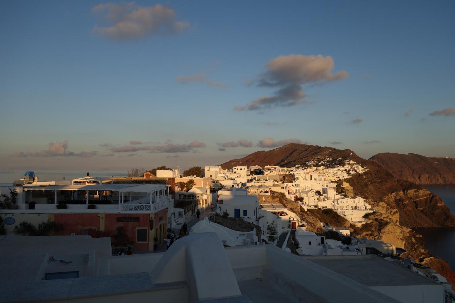 Top Oia - Photo 13