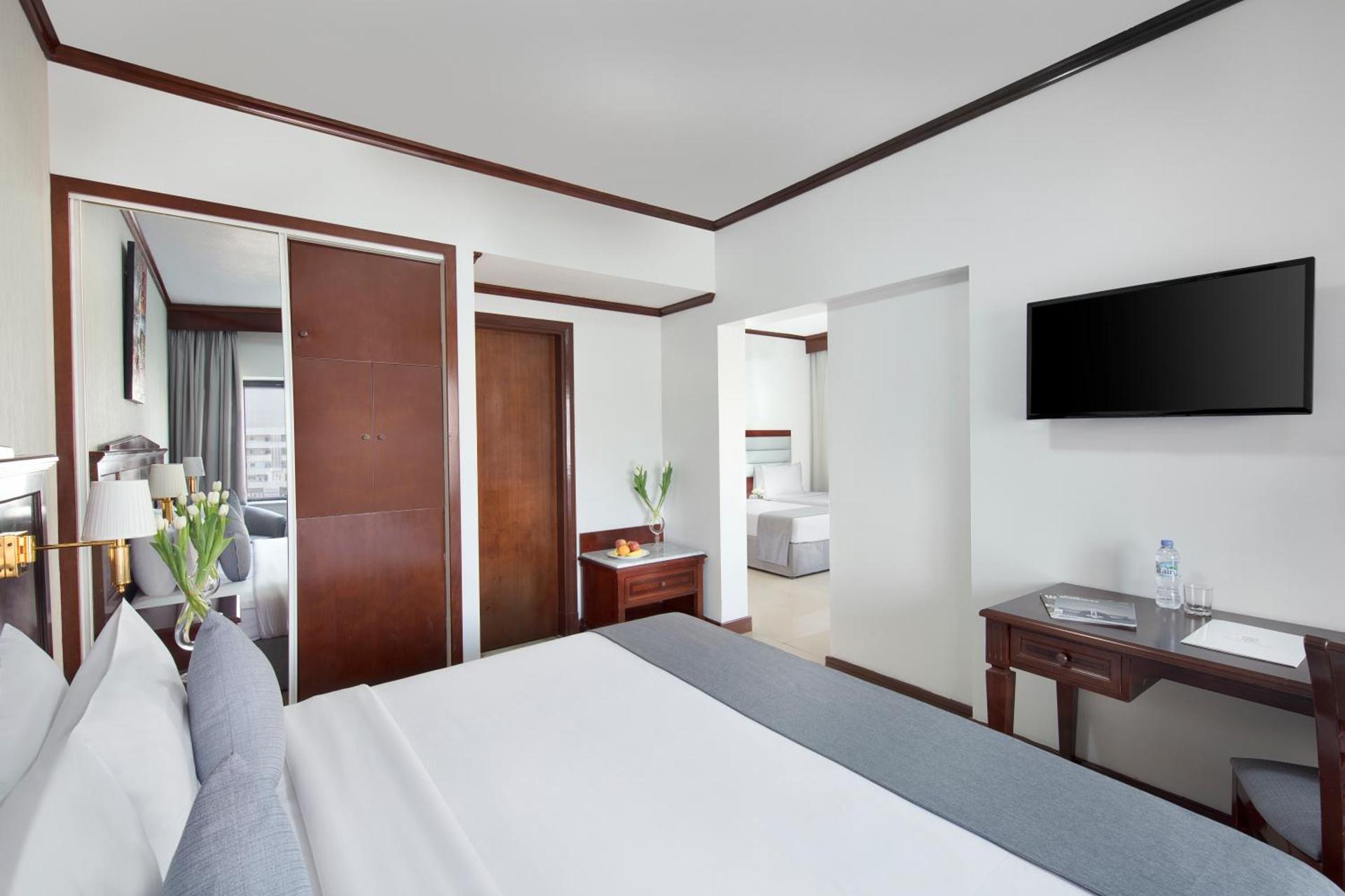 Admiral Plaza Hotel - Photo 12