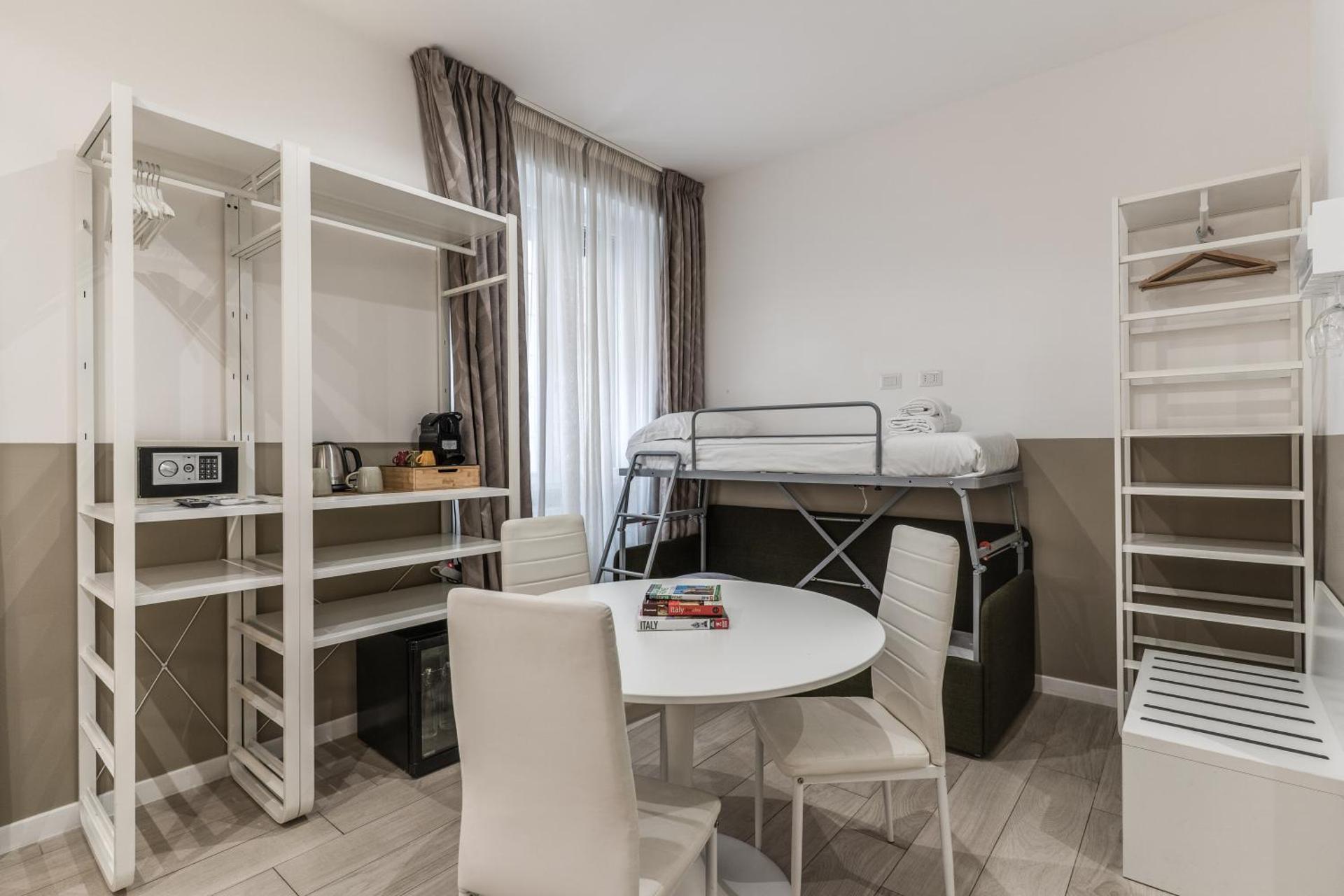 A Touch of Rome Guesthouse - Photo 53