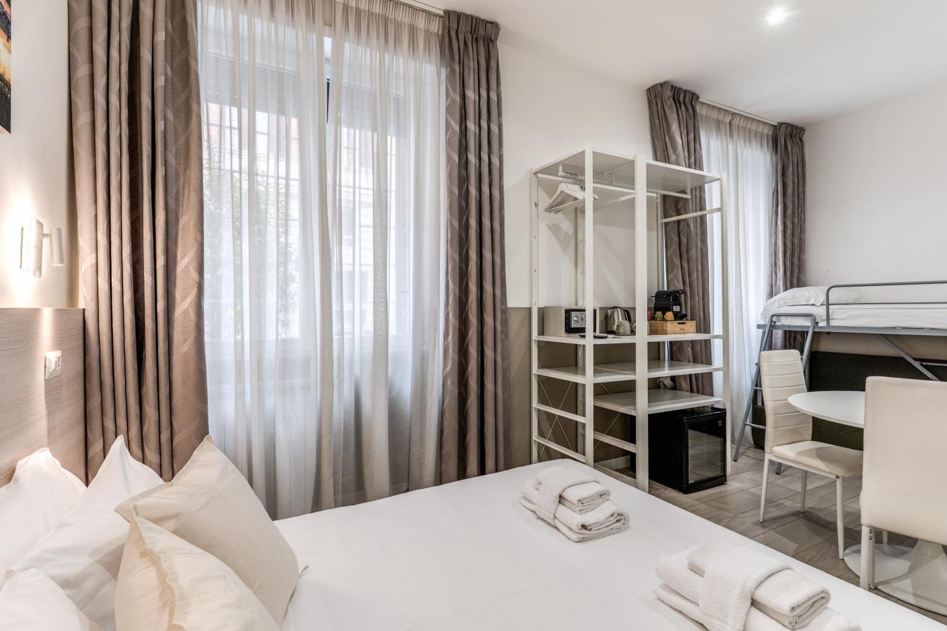 A Touch of Rome Guesthouse - Photo 54