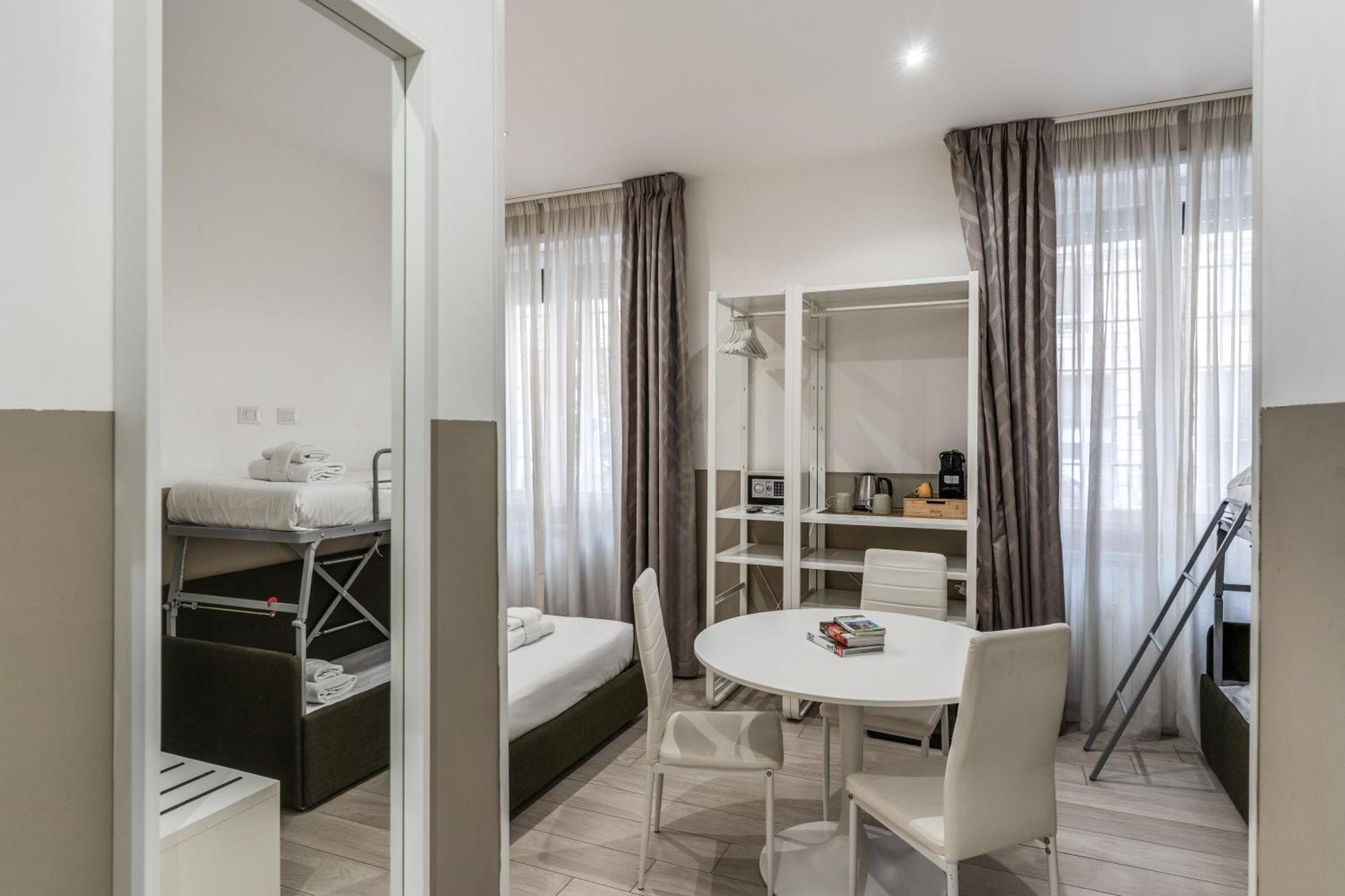 A Touch of Rome Guesthouse - Photo 64