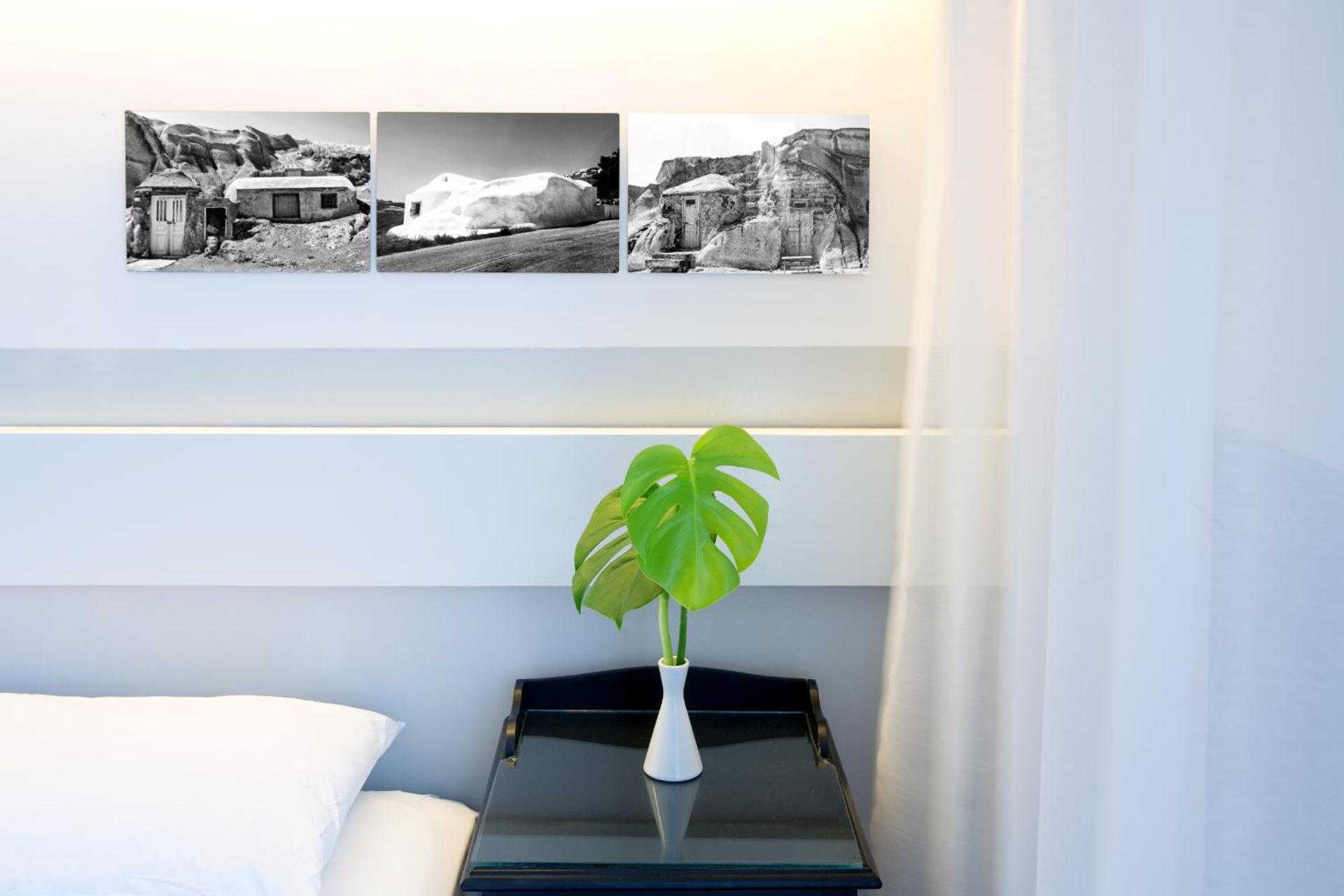 Kamari Beach Hotel - Photo 35