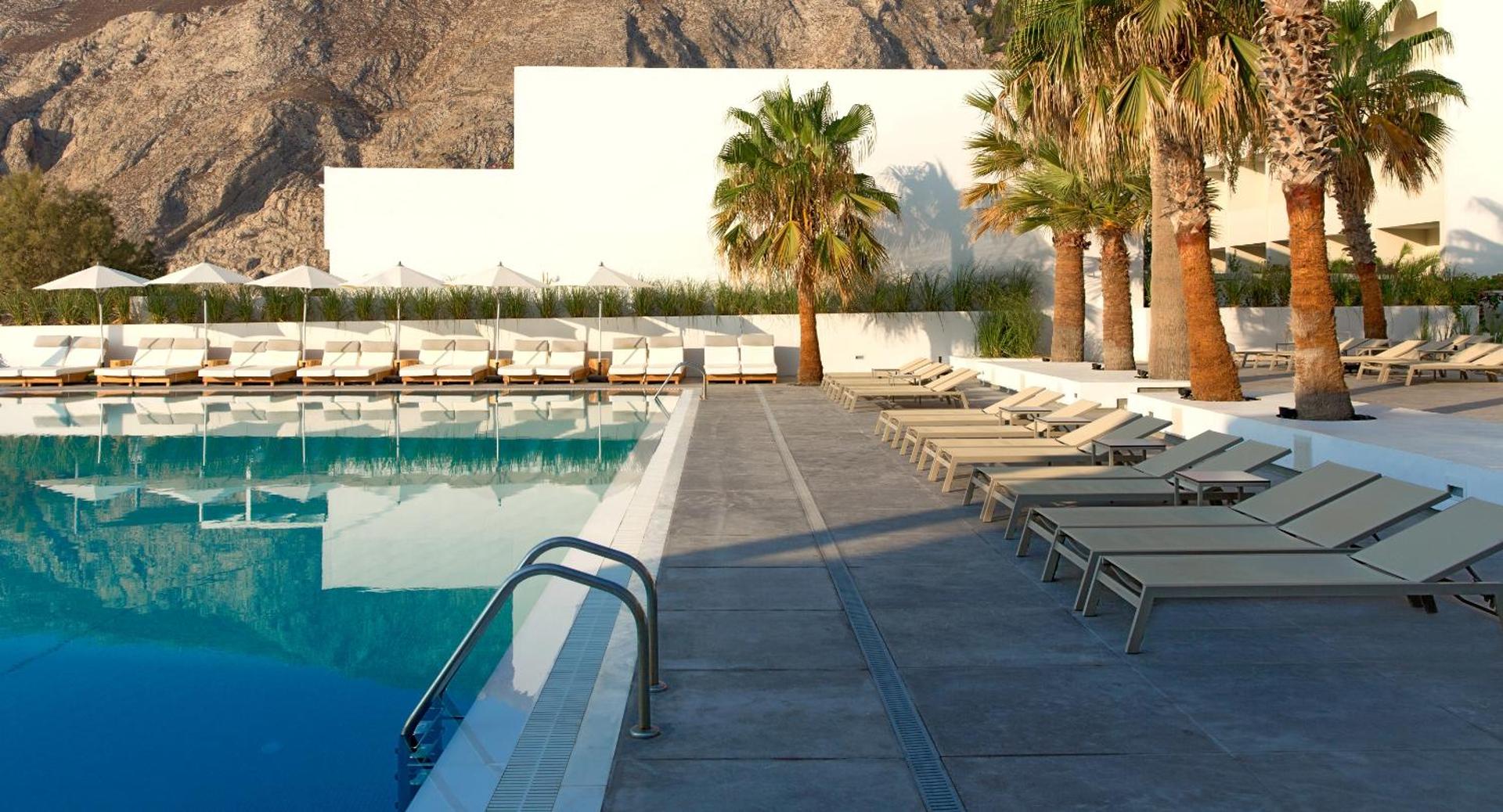 Kamari Beach Hotel - Photo 21