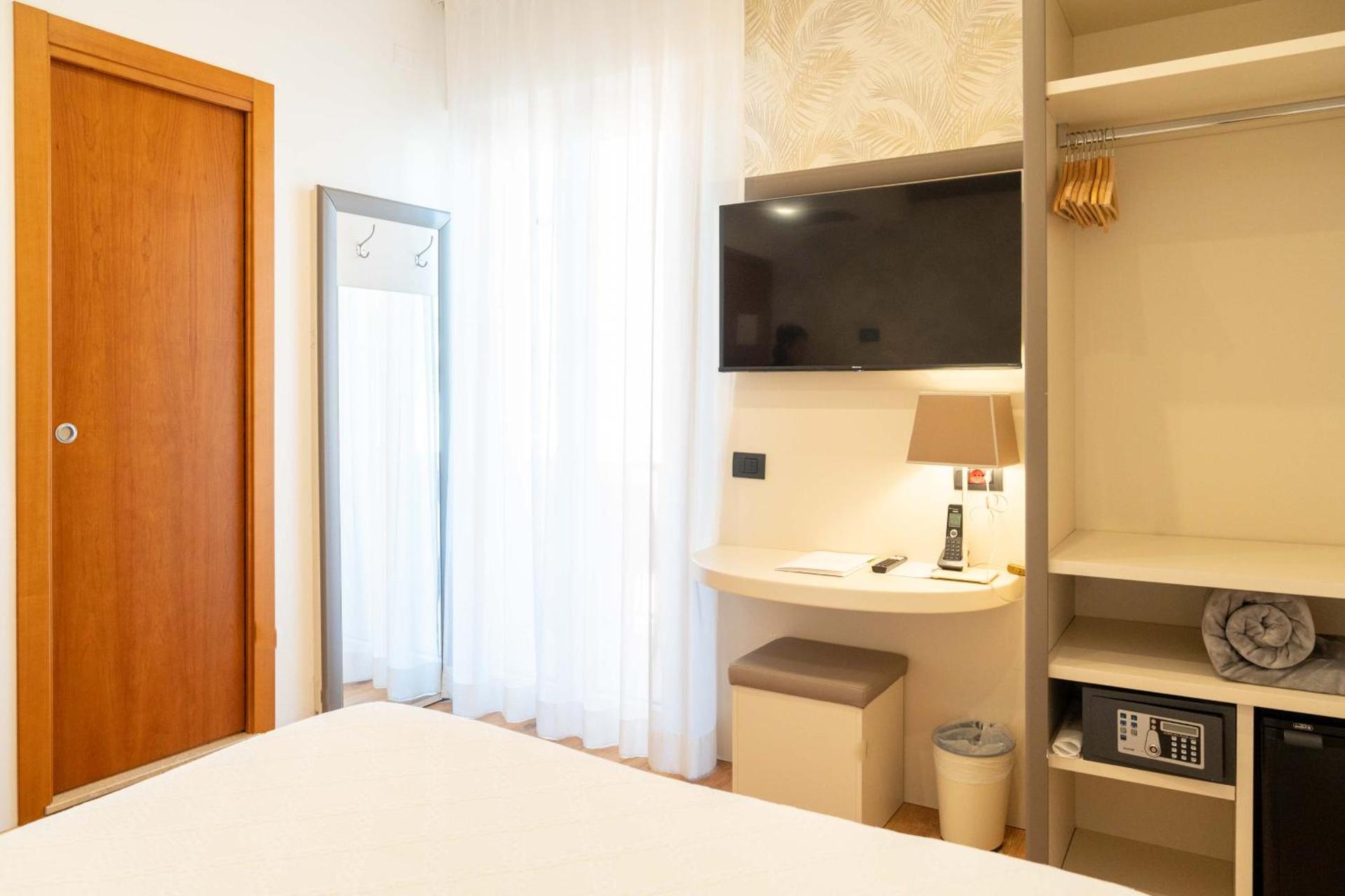 Hotel Florida Lerici - Photo 50