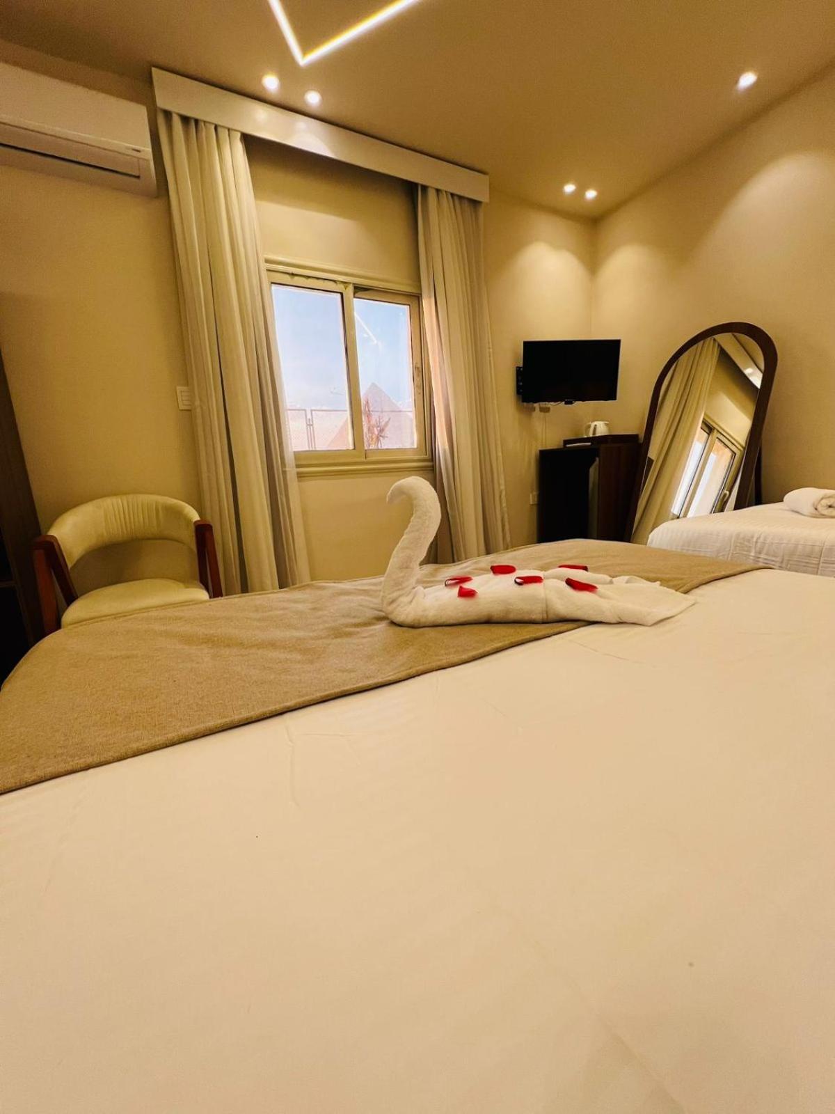 Alivia Scarab Pyramids View - Photo 57