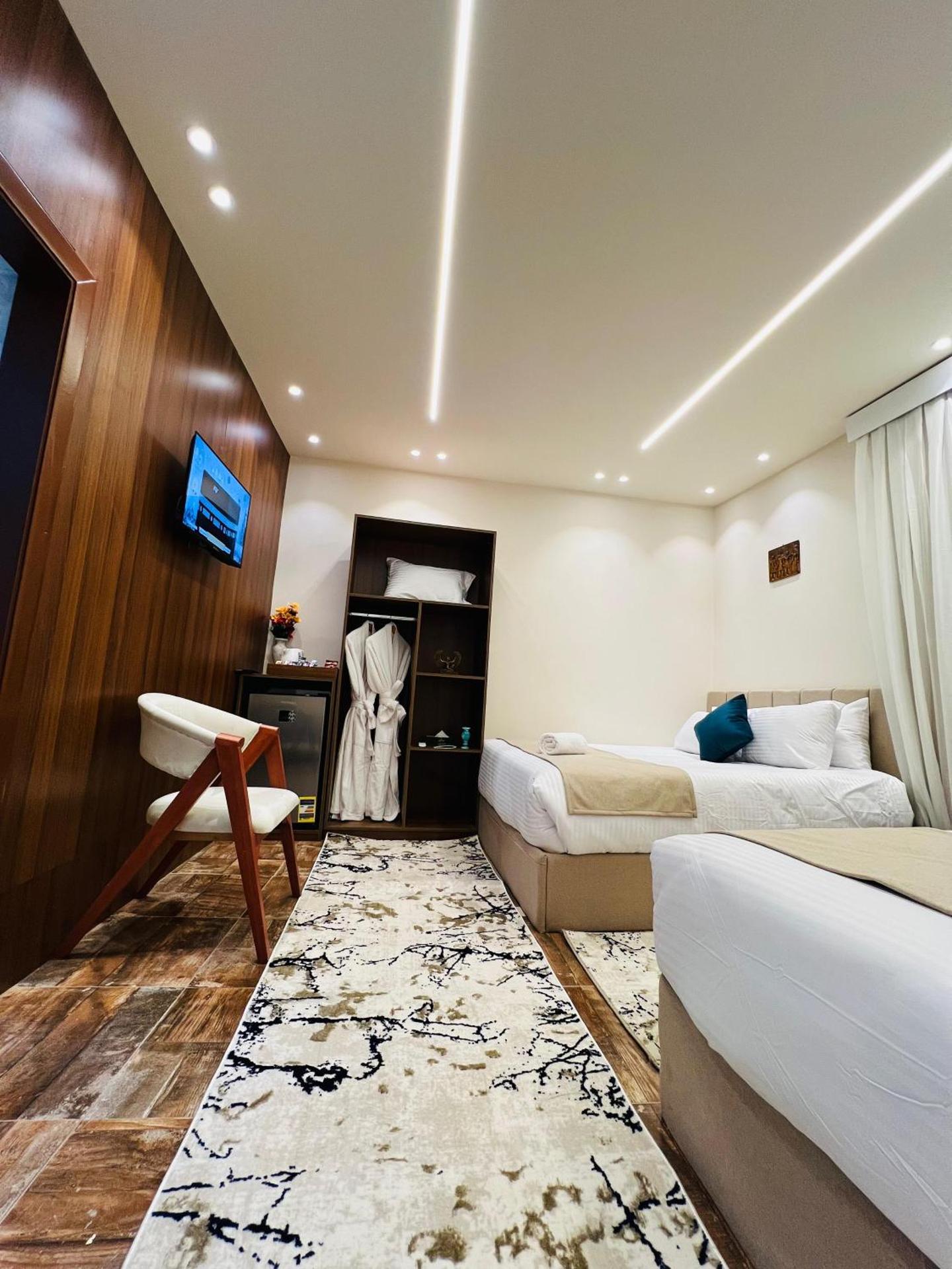 Alivia Scarab Pyramids View - Photo 4