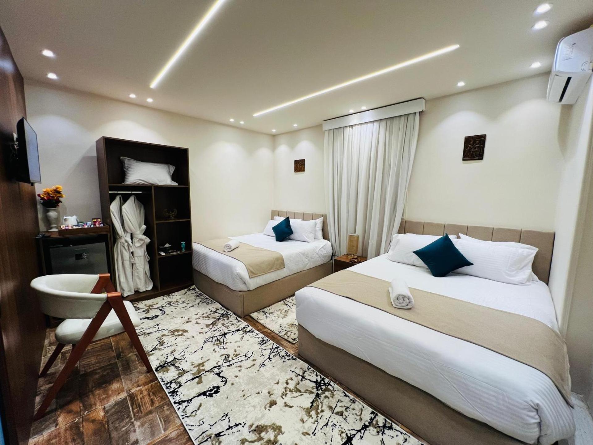 Triple Room with Mountain View