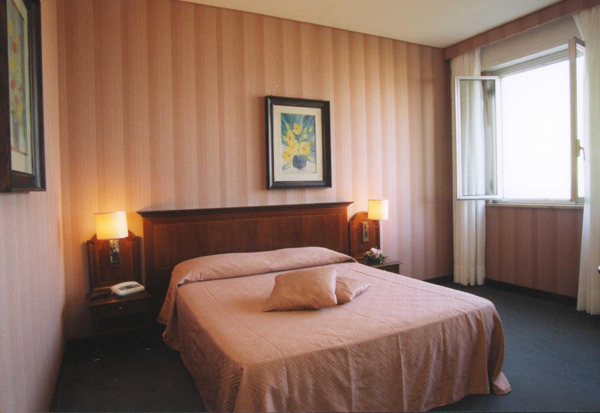 Hotel Esplanade - Photo 15