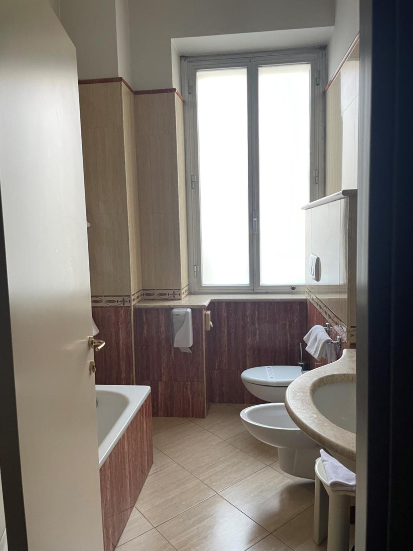 Hotel Esplanade - Photo 17