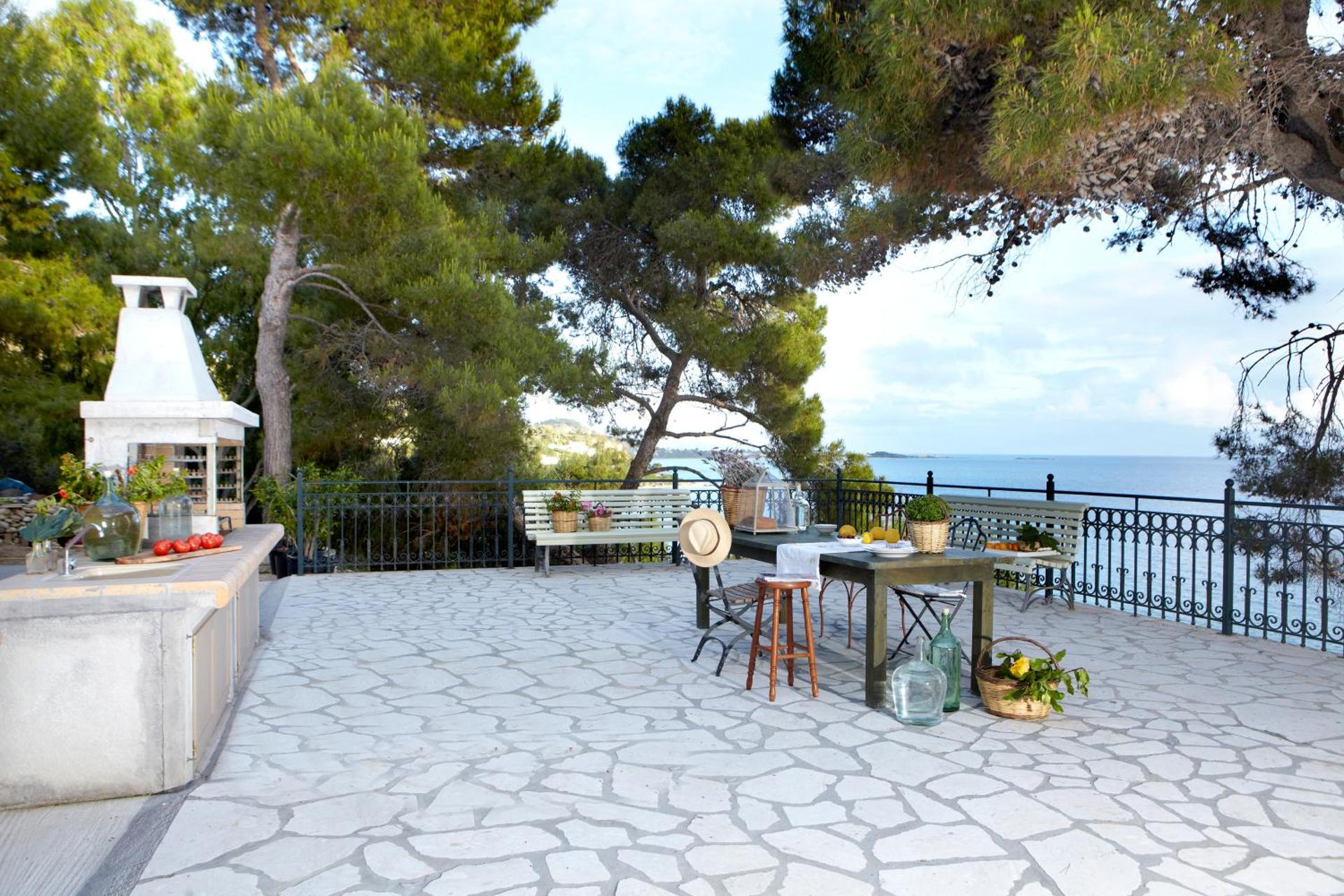 Avra Private Suites - Photo 174