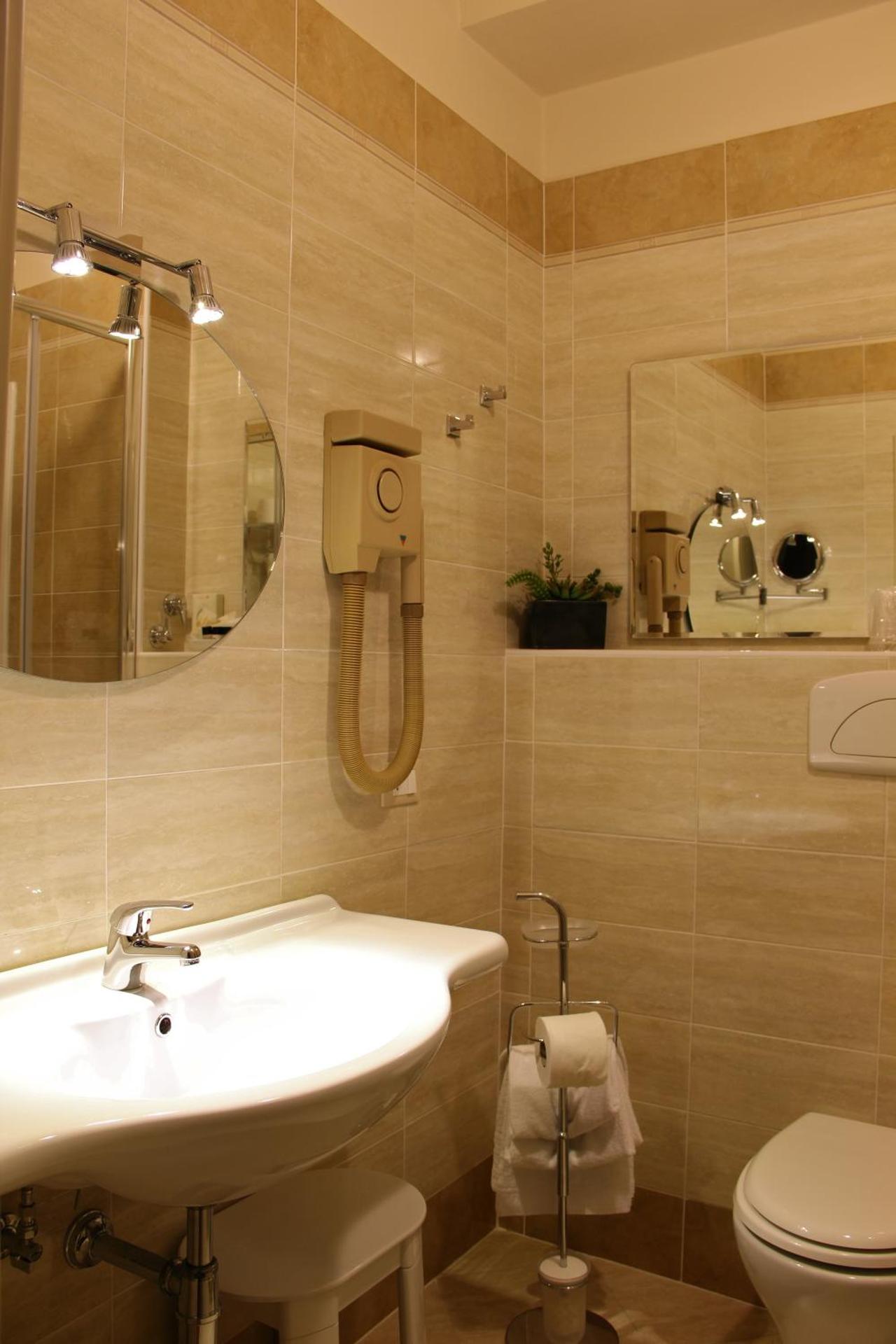 Hotel Continentale - Photo 128