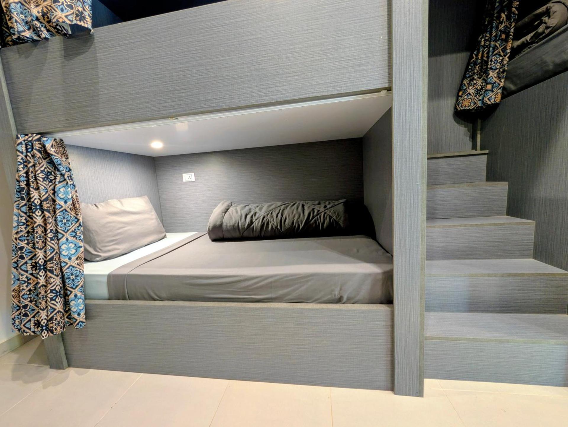Bed in 6-Bed Mixed Dormitory Room