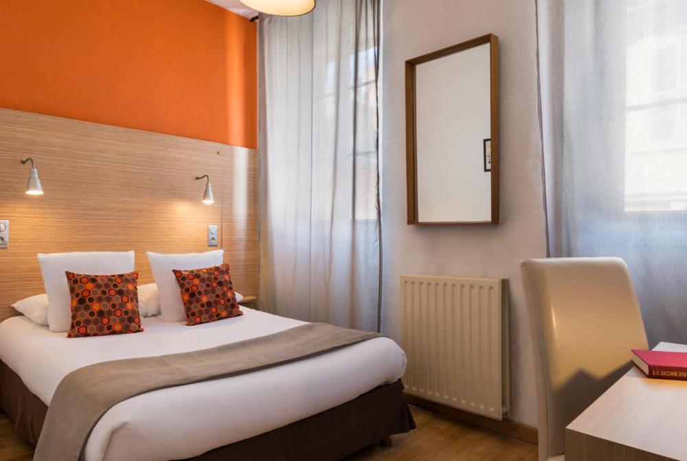 Hôtel Edmond Rostand - Photo 49