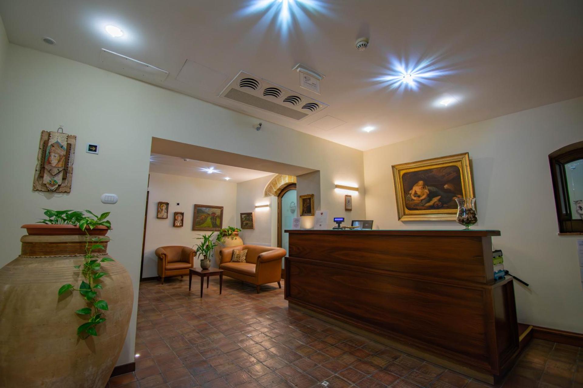 Hotel La Plumeria - Photo 22