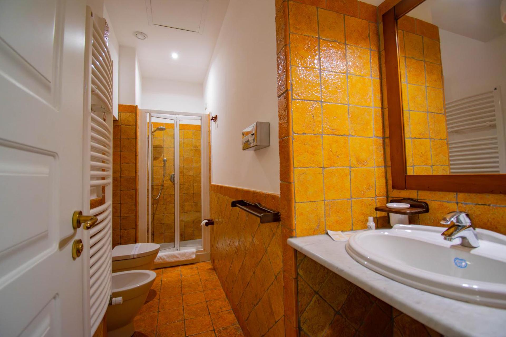 Hotel La Plumeria - Photo 40