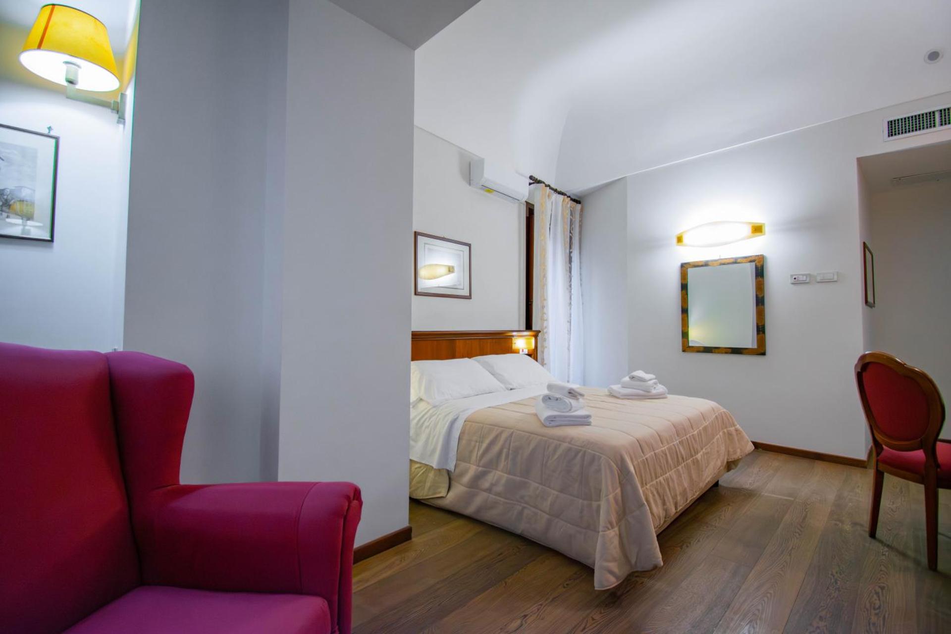 Hotel La Plumeria - Photo 42