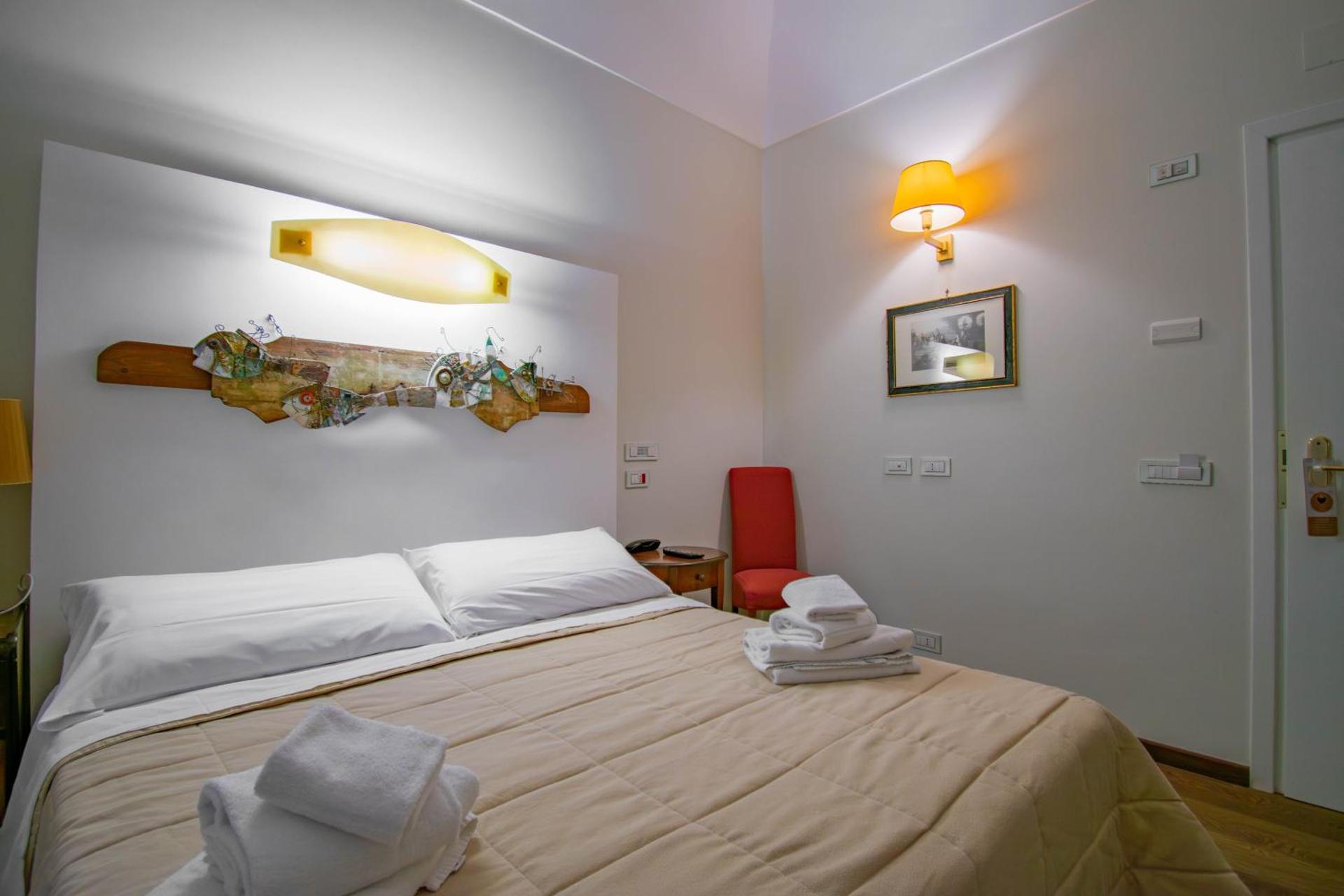 Hotel La Plumeria - Photo 11