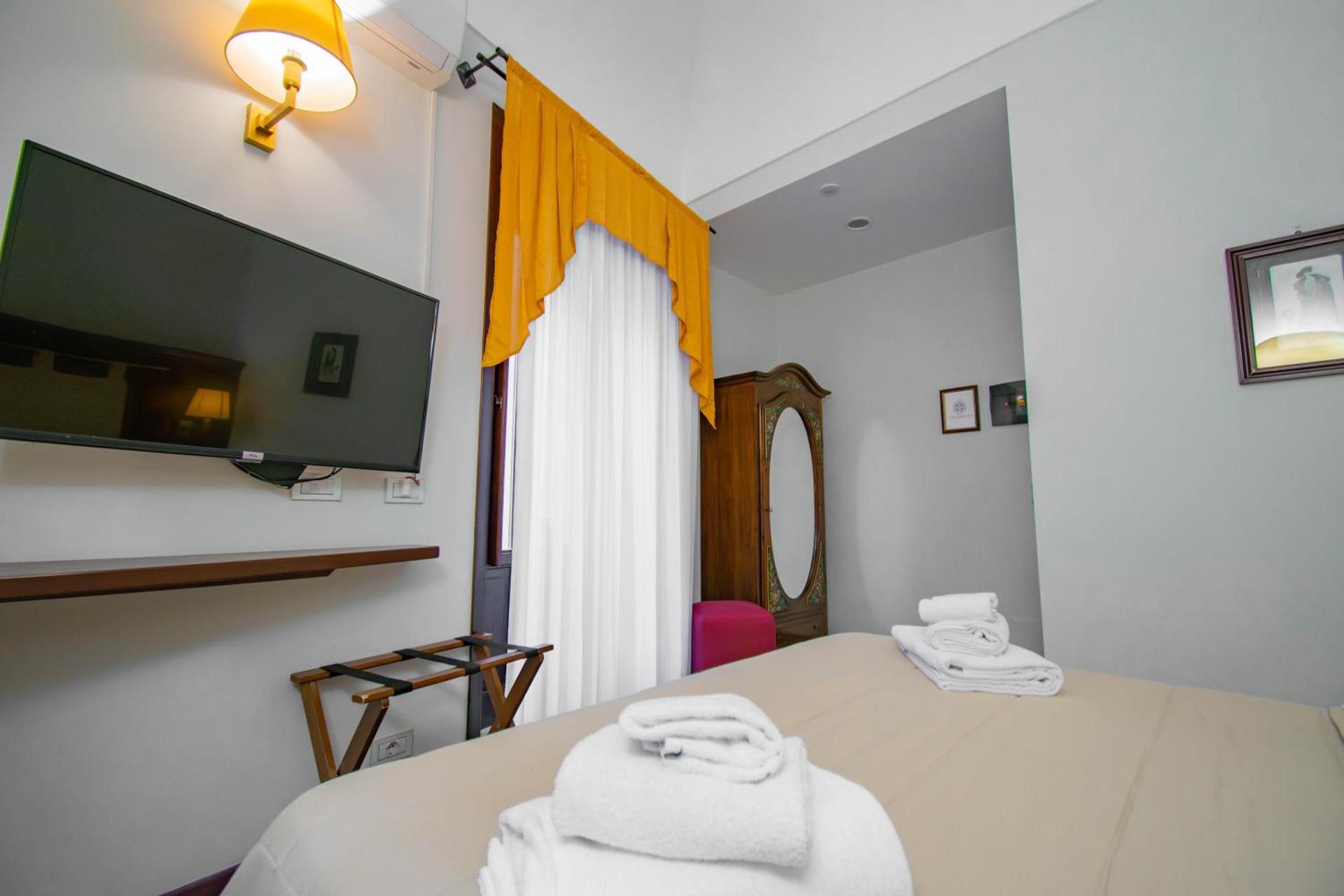 Hotel La Plumeria - Photo 7