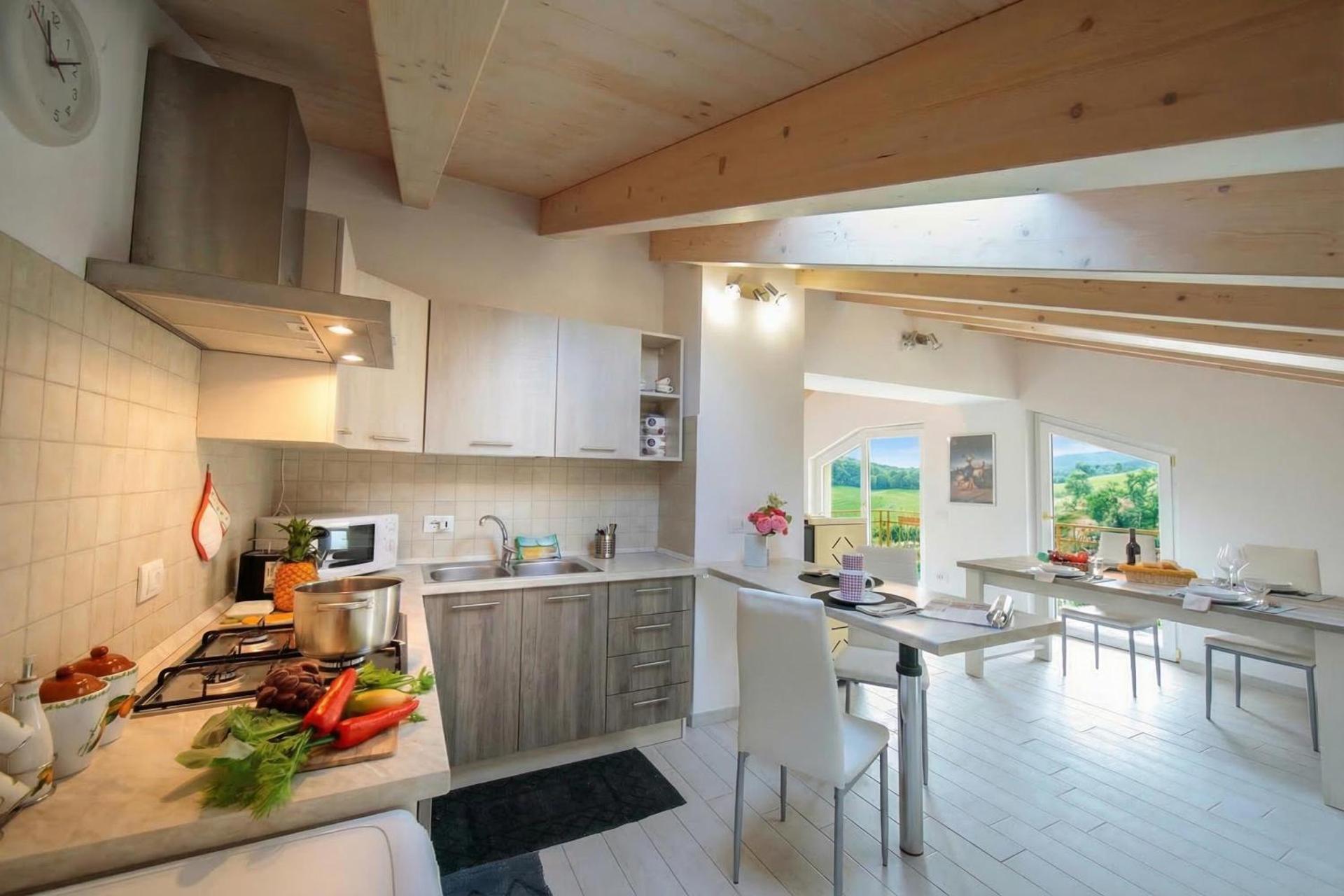 Silver Lake Apartment - Happy Rentals - Photo 8
