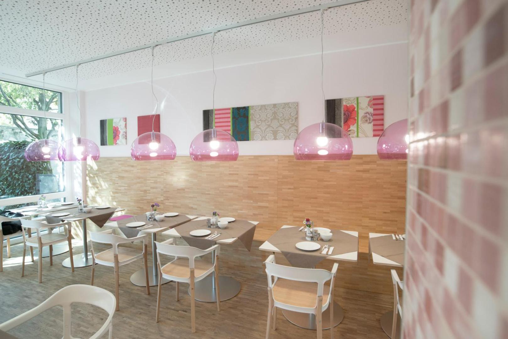 fab Hotel - Photo 11