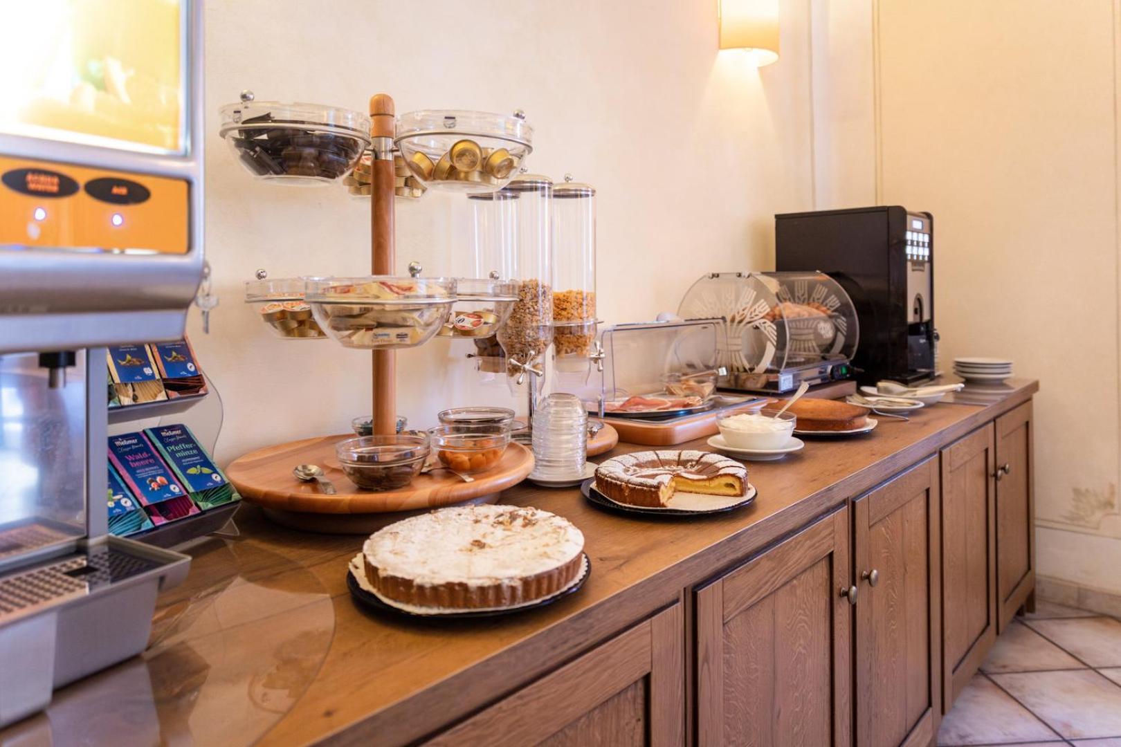 Hotel Rossi - Photo 3