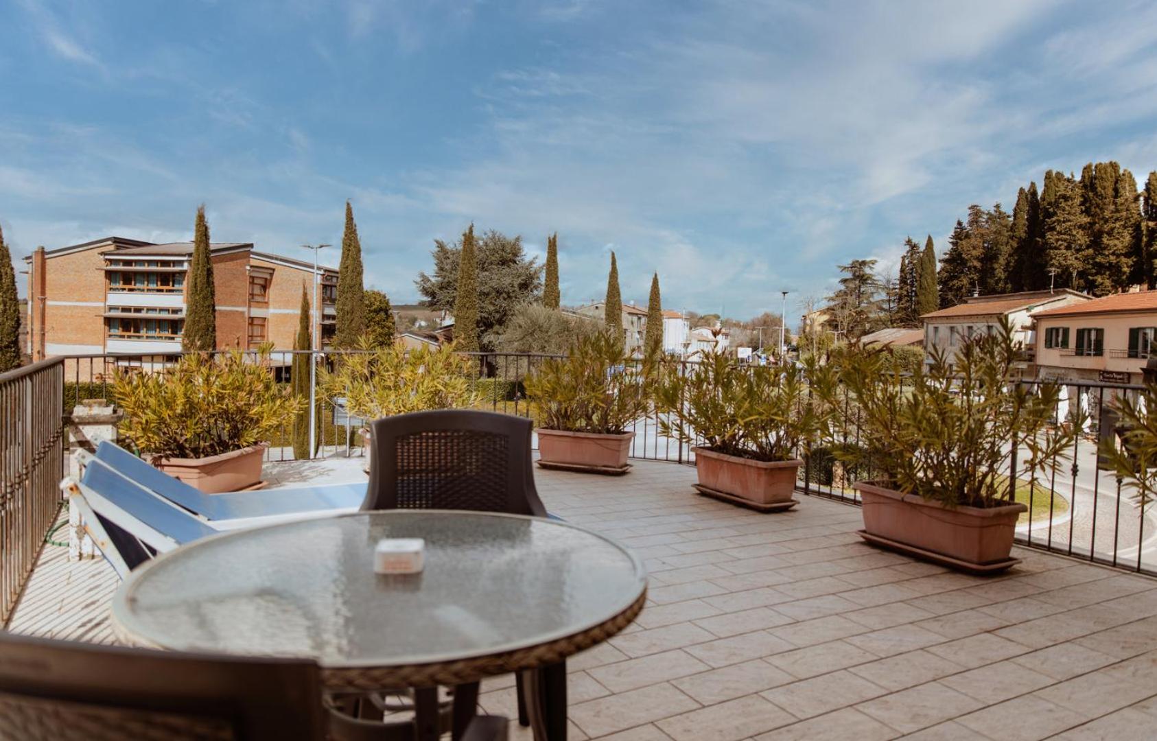 Hotel Rossi - Photo 29