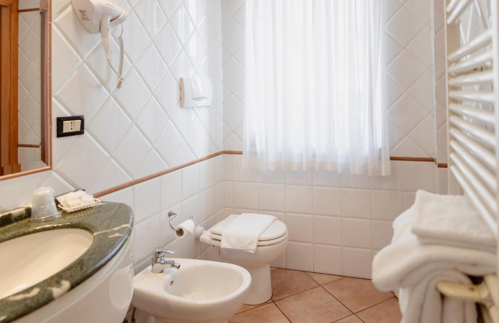 Hotel Rossi - Photo 21