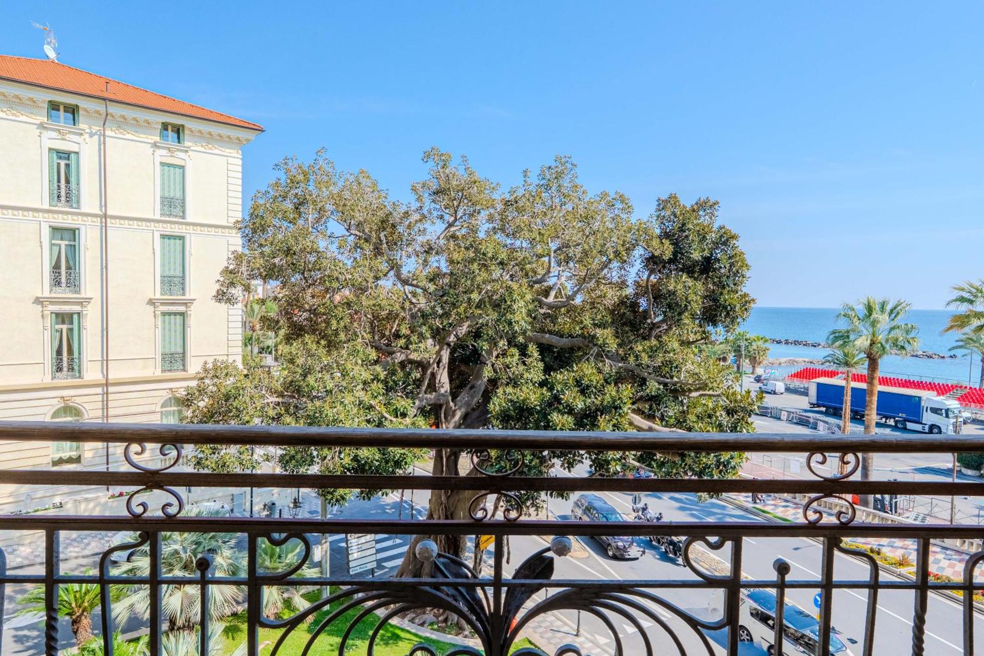 Lolli Palace Hotel - Photo 93