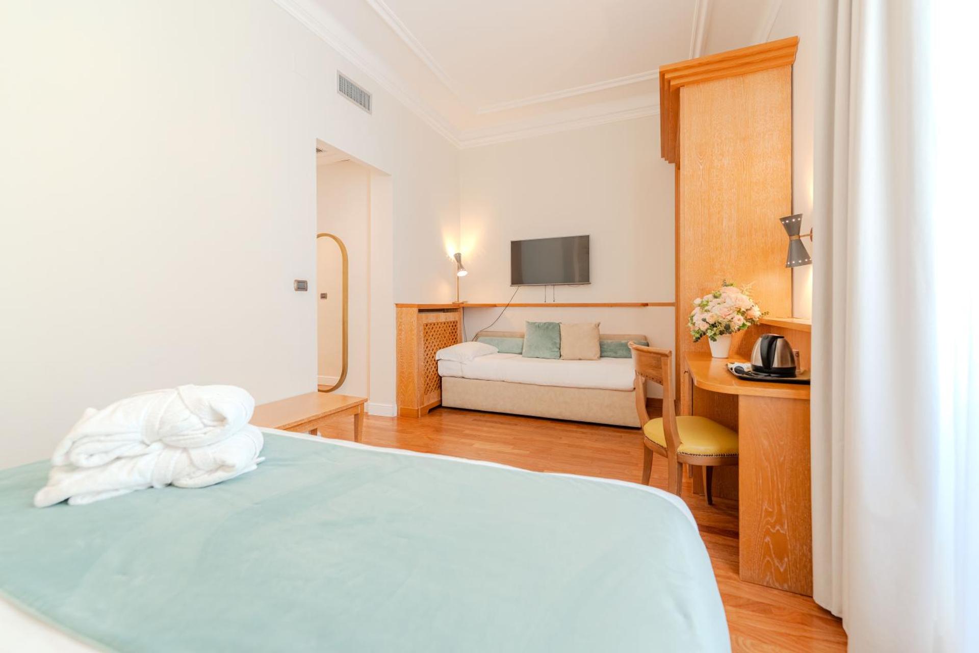 Lolli Palace Hotel - Photo 80