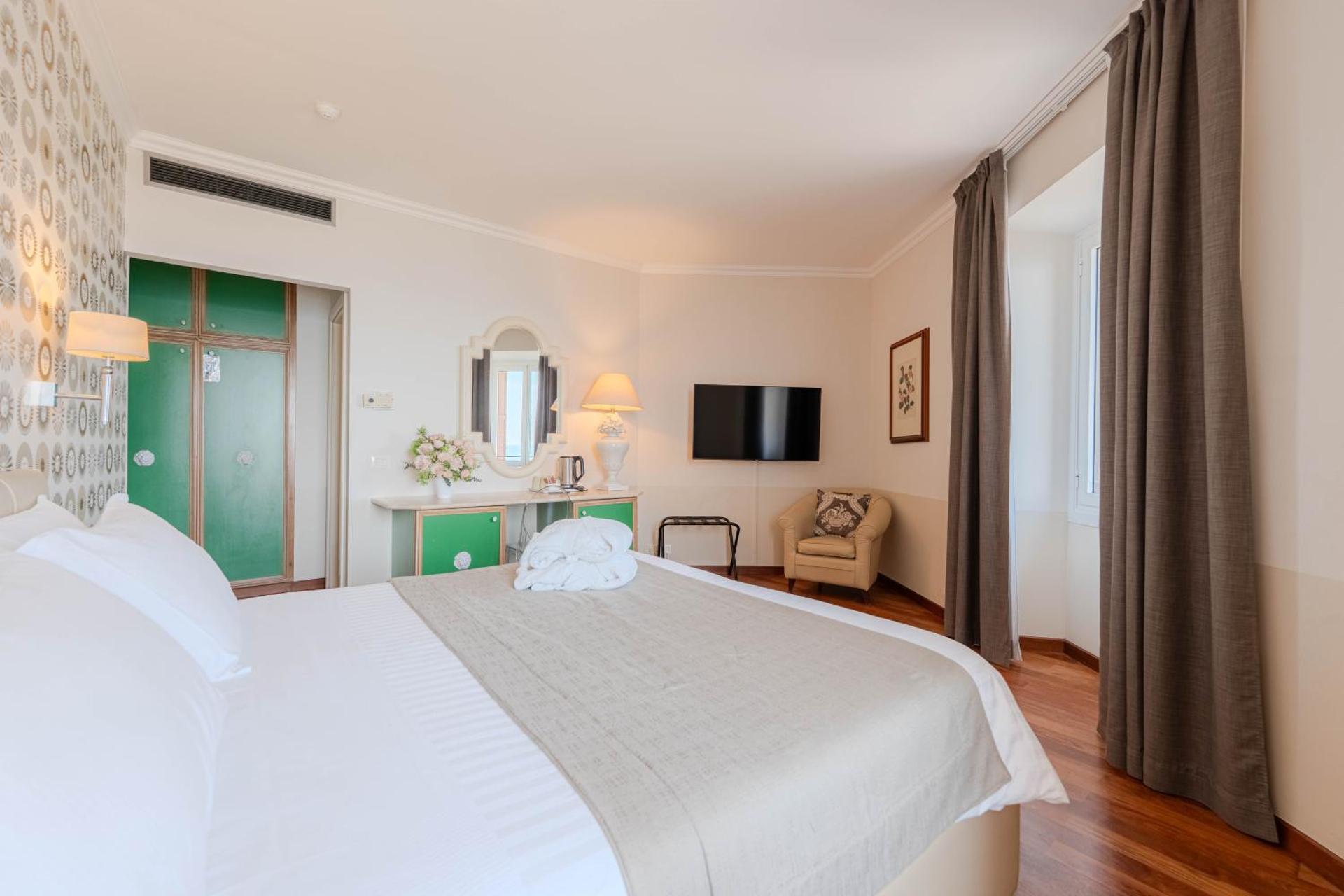 Lolli Palace Hotel - Photo 60