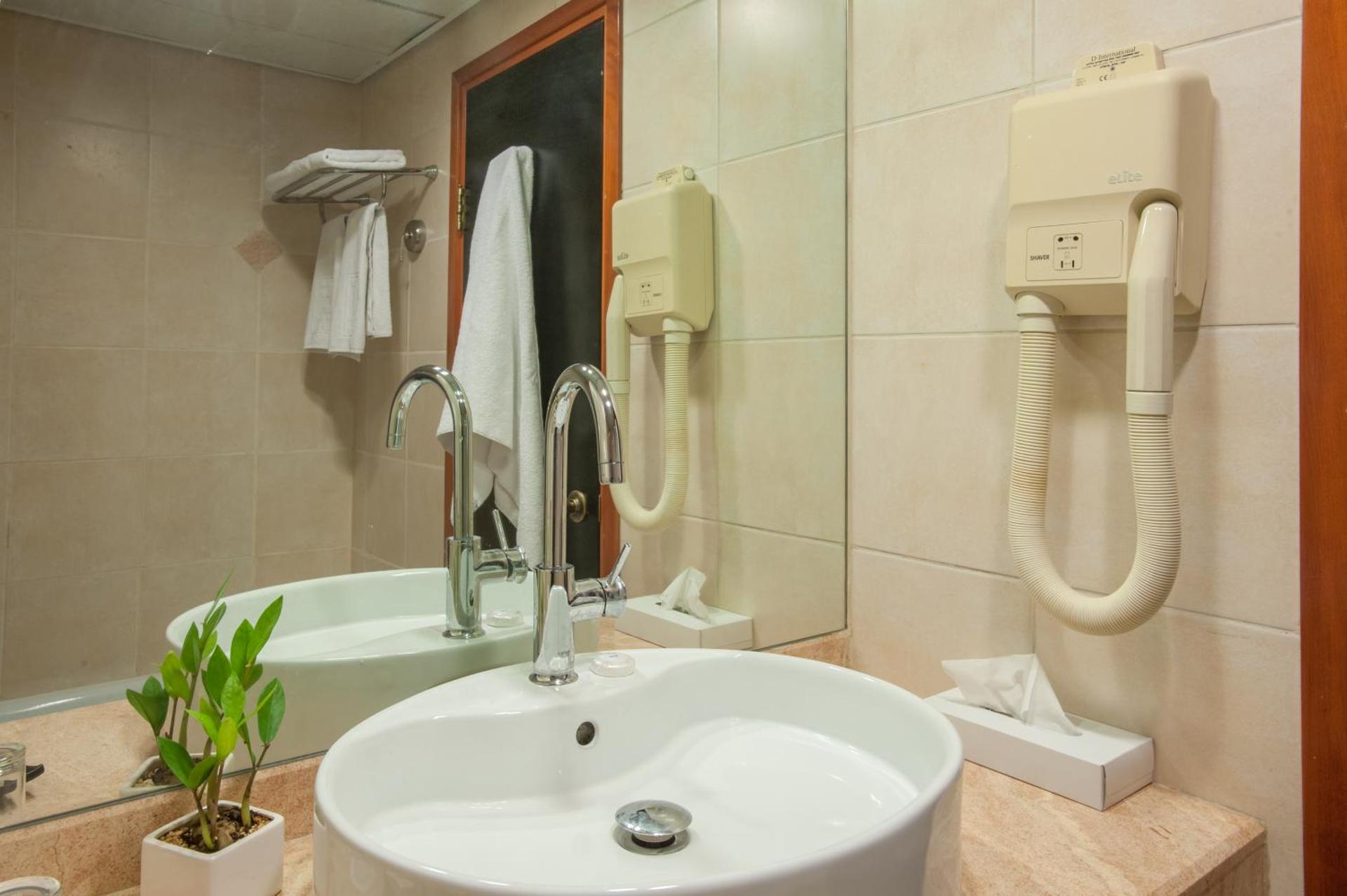 Eldan Hotel - Photo 33