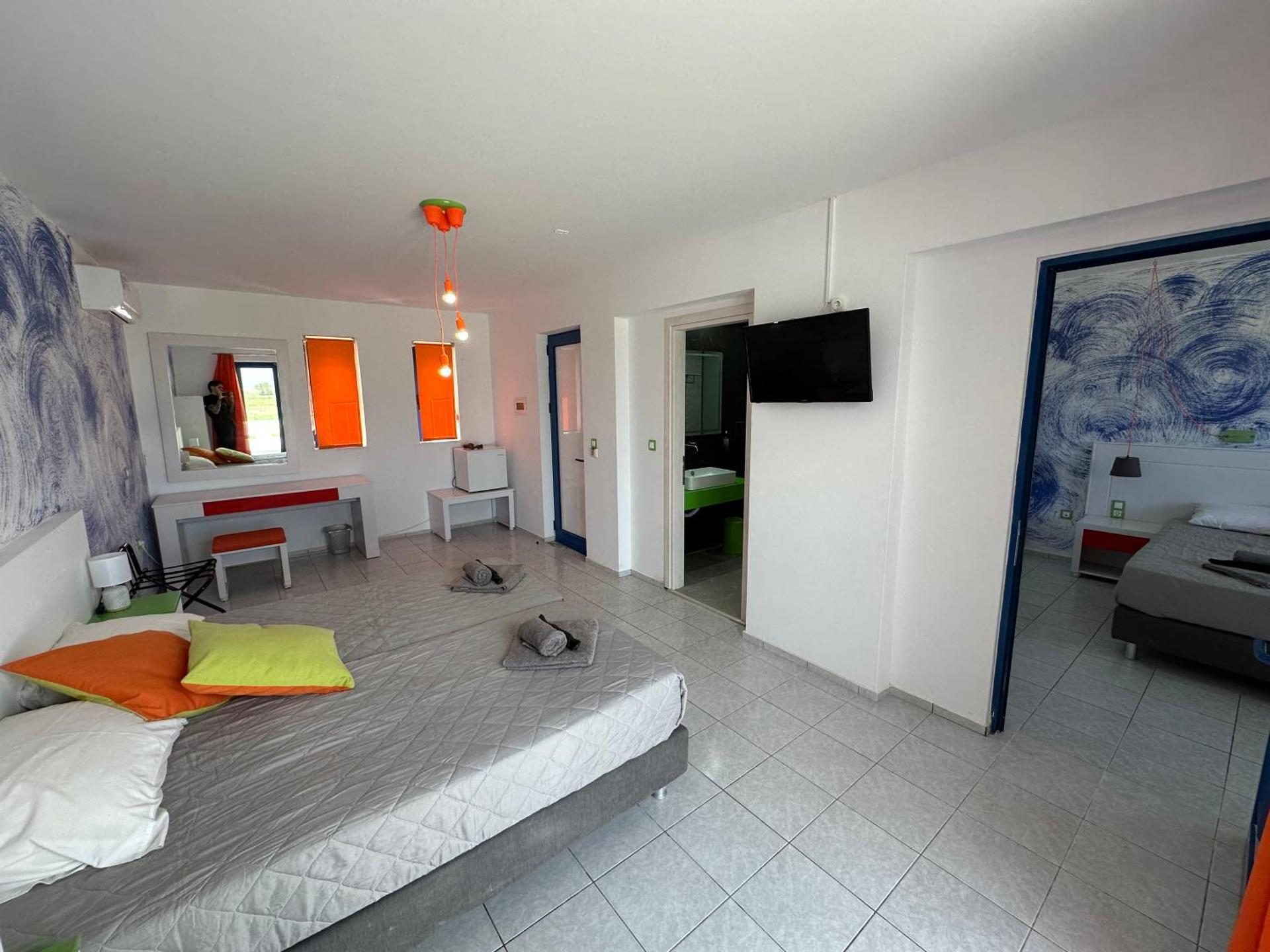 Bouradanis Art Hotel - Photo 8