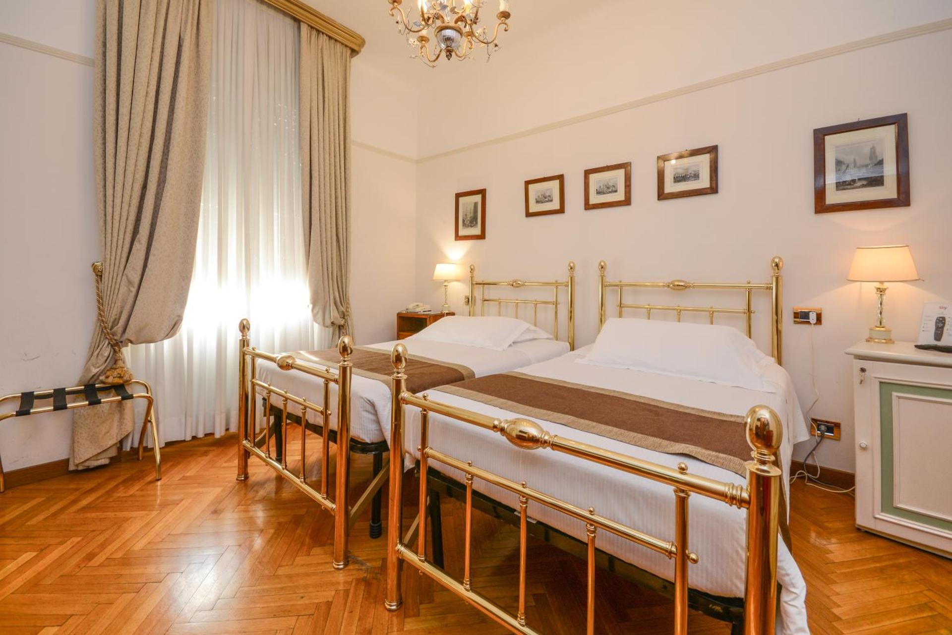 Hotel Vittoria - Photo 65