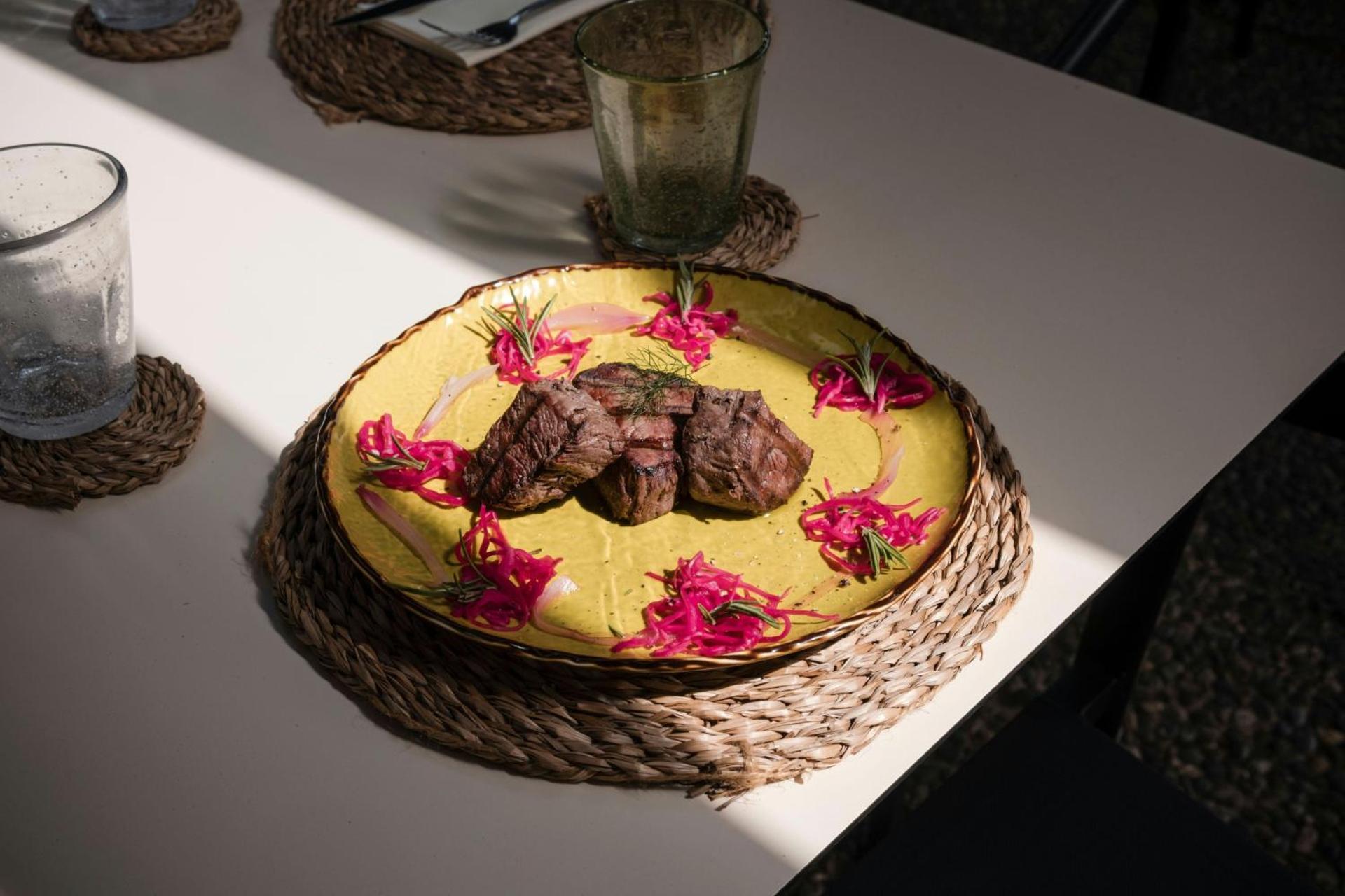 Mangia's Brucoli, Sicily, Autograph Collection - Photo 274
