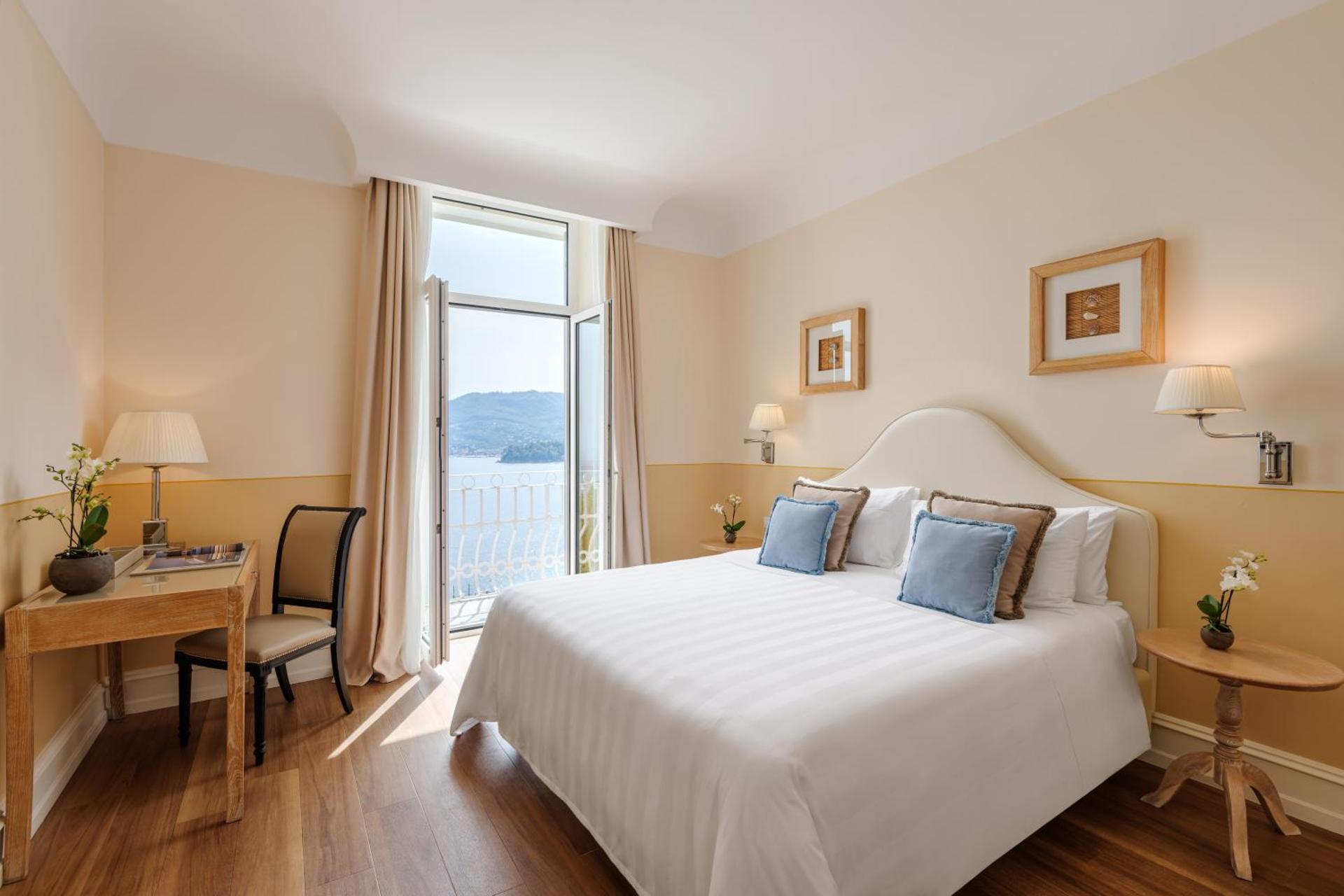 Deluxe Double Room with Sea View
