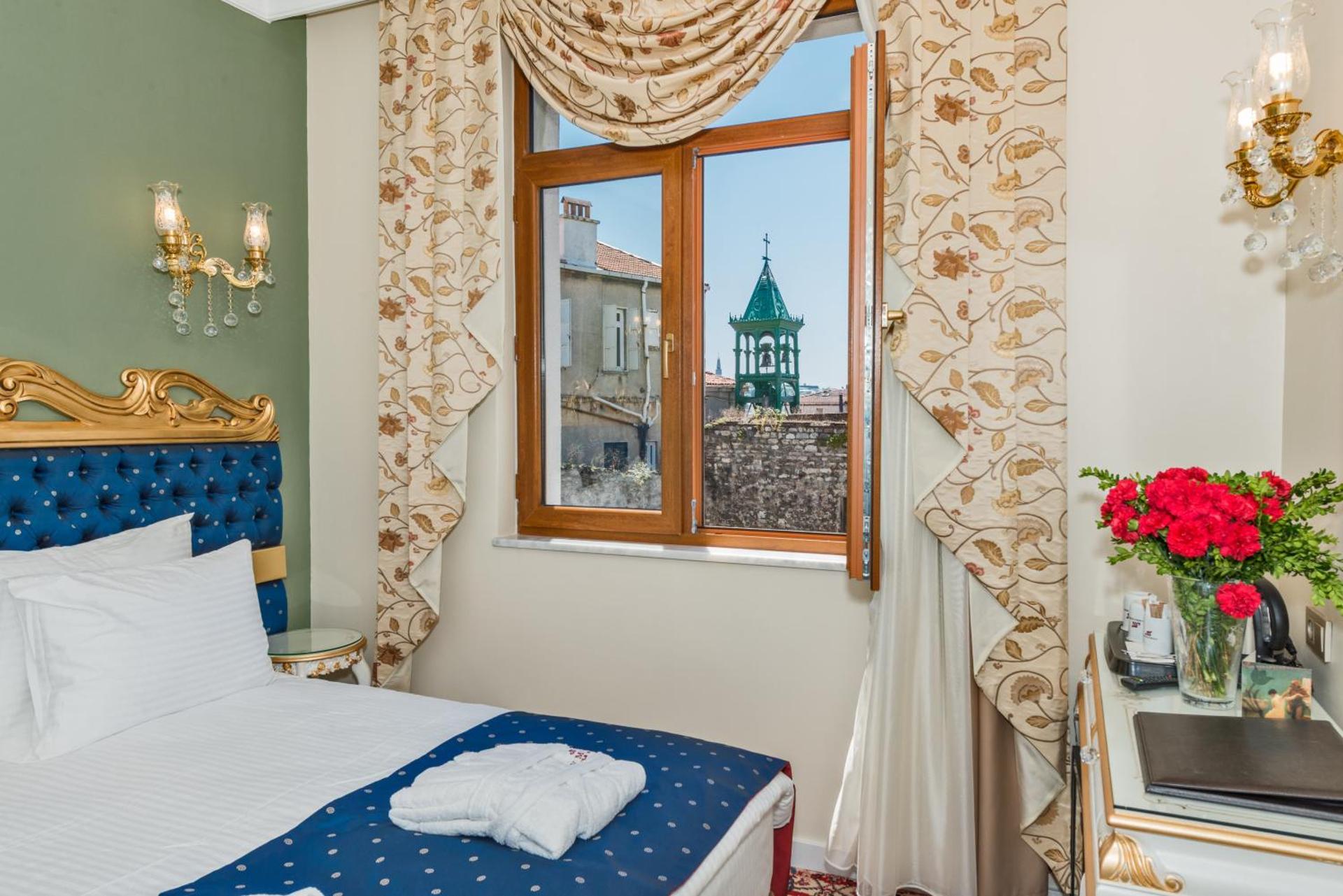 Galatower Hotel - Photo 28
