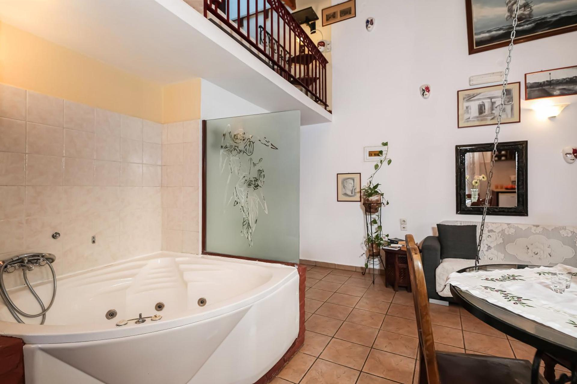 Ifigenia Lux MAISONETTE in oldtown and Villas in theriso vilage 14 km outside of chania - Photo 40