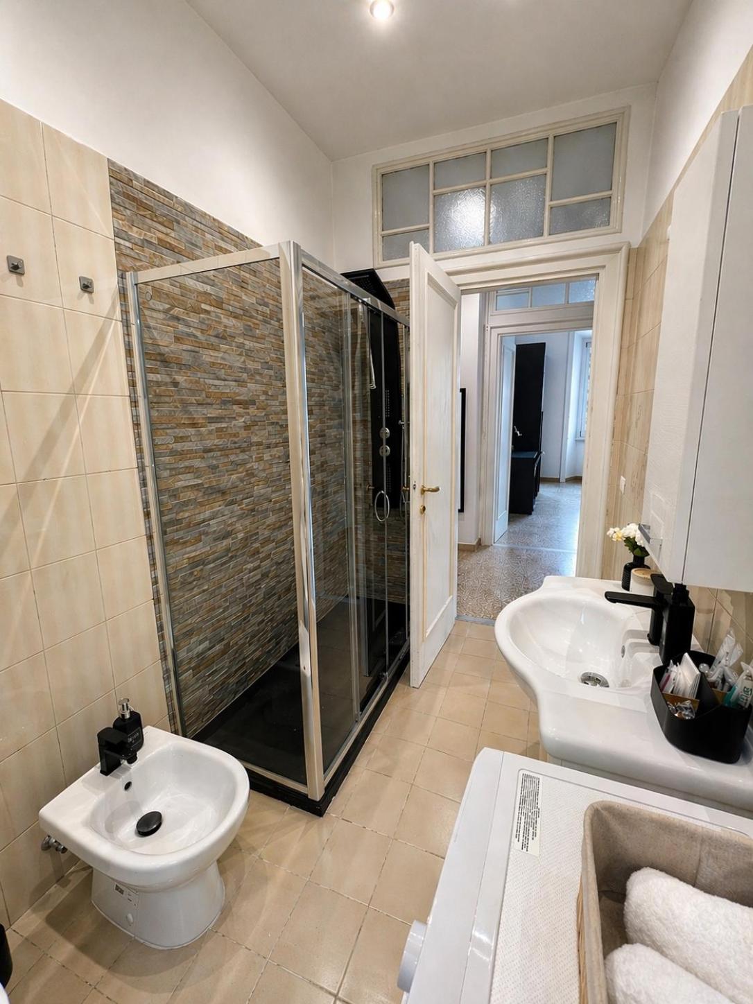Galaxy Colosseum Apartment - a 450m dal Colosseo - Photo 12