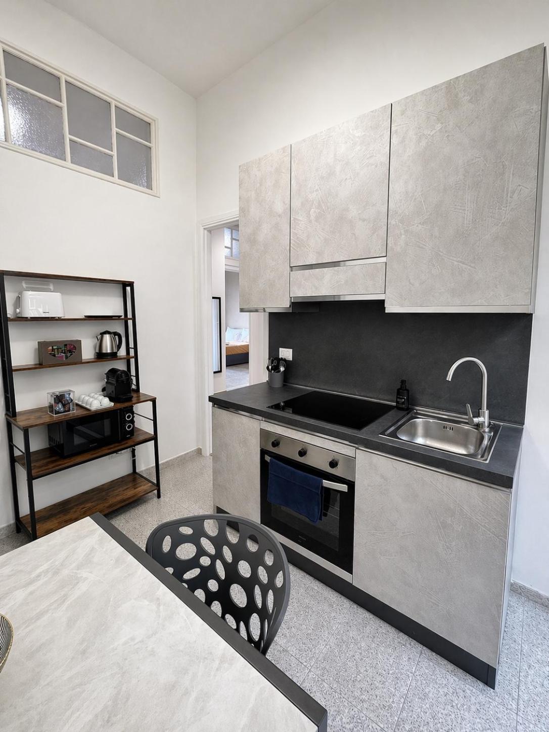 Galaxy Colosseum Apartment - a 450m dal Colosseo - Photo 15
