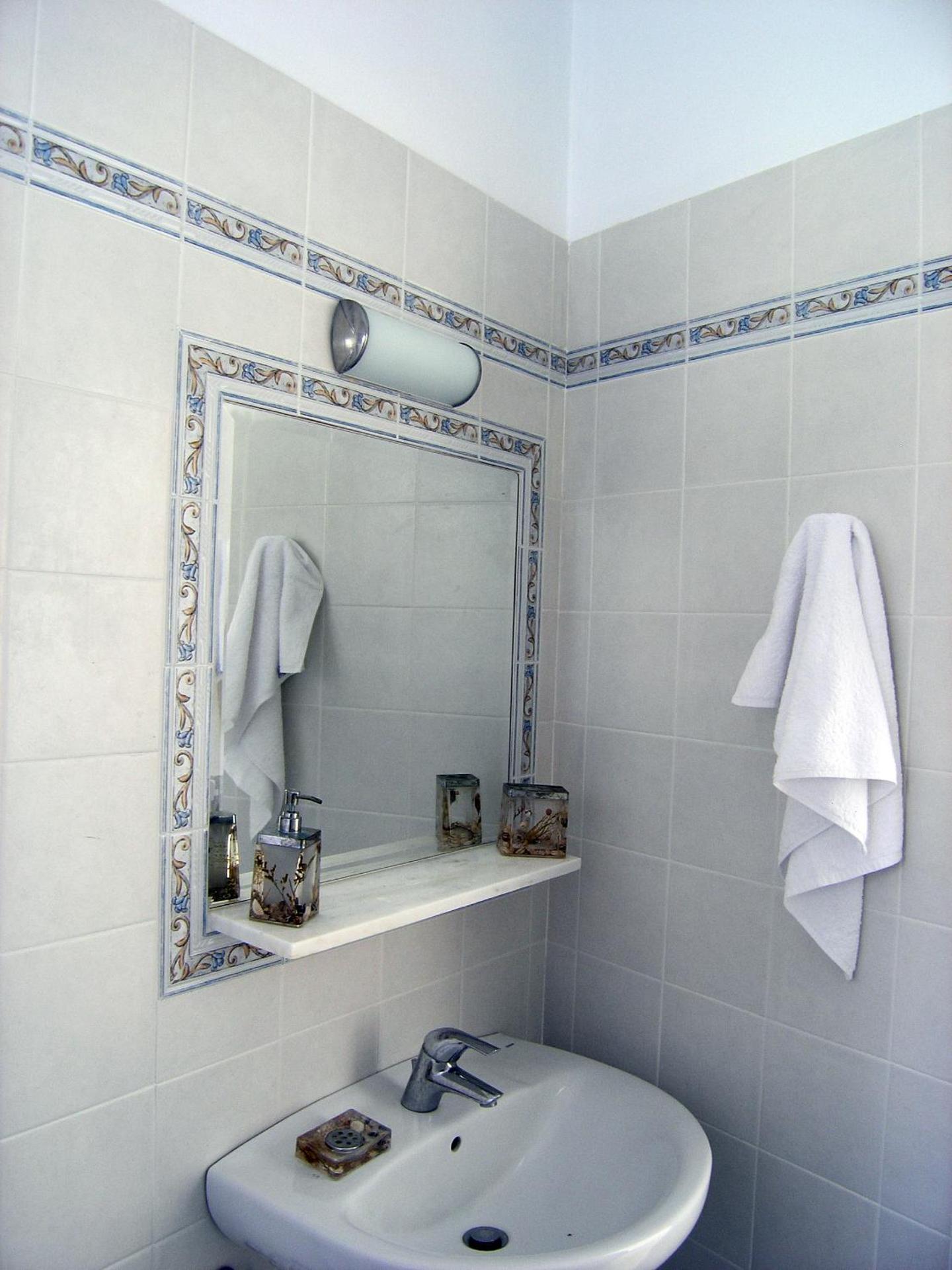 Plori Studios and Apartments - Photo 9